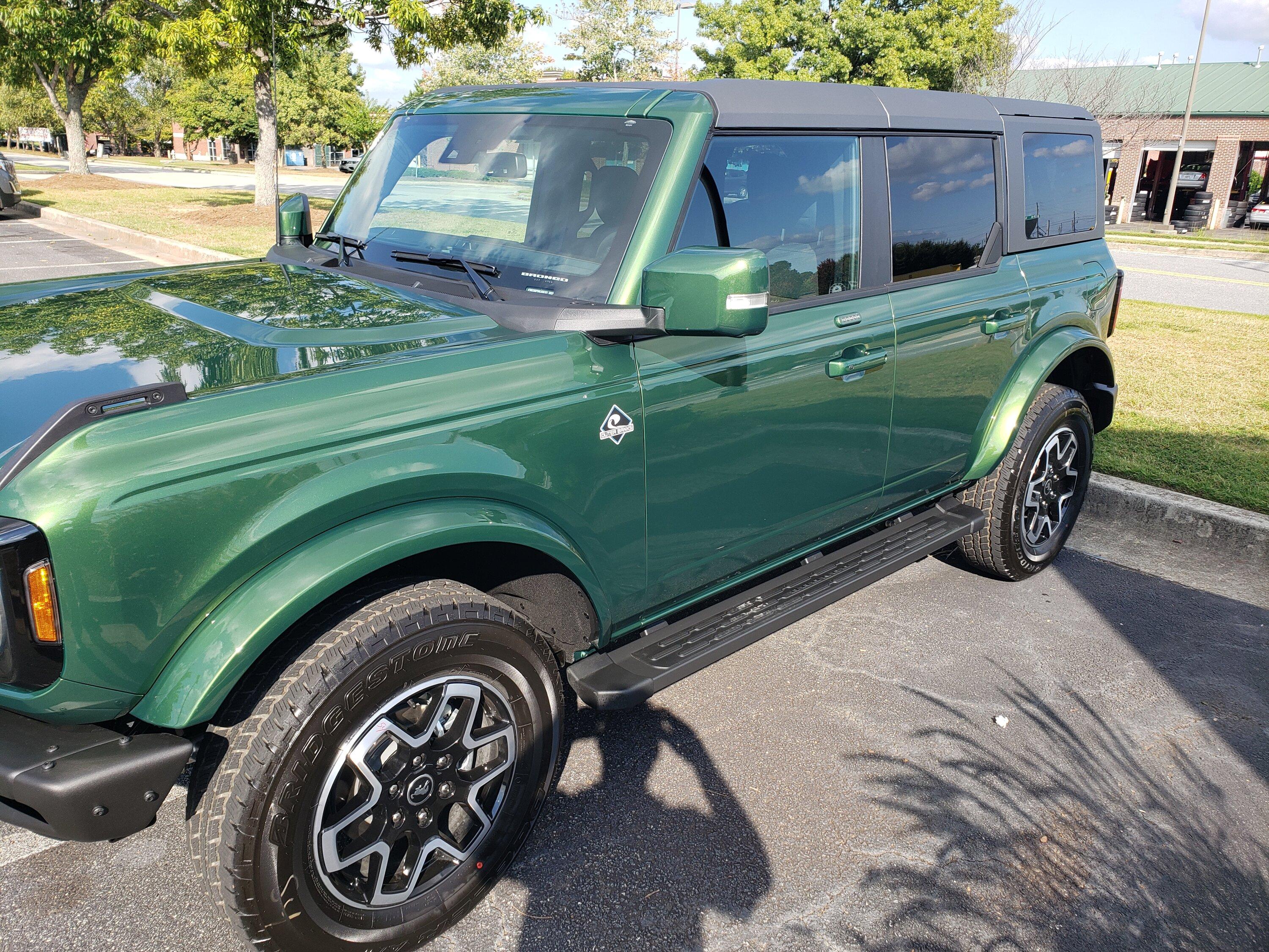 Ford Bronco ERUPTION GREEN Bronco Club 20220916_165907