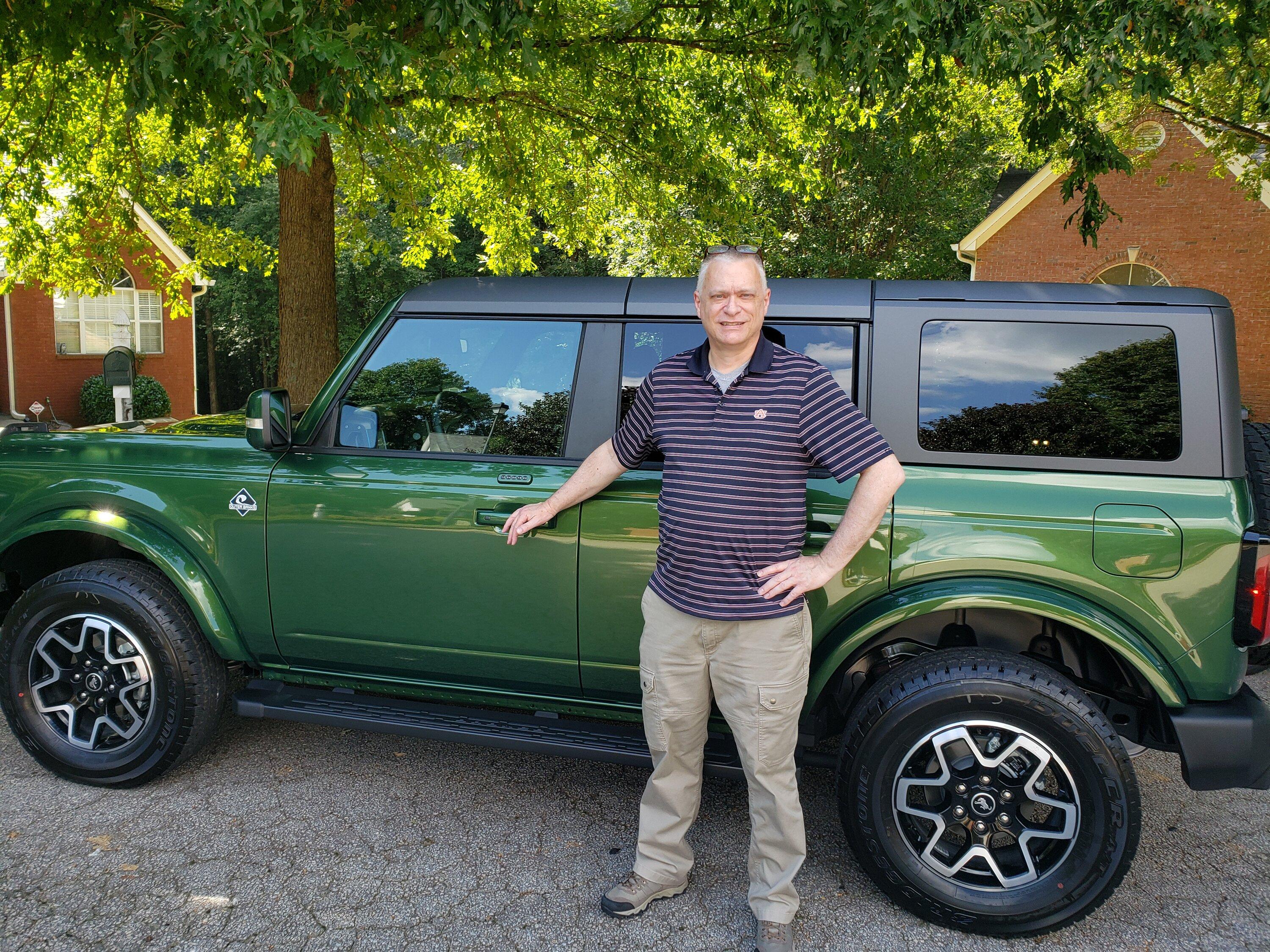 Ford Bronco ERUPTION GREEN Bronco Club 20220916_152224