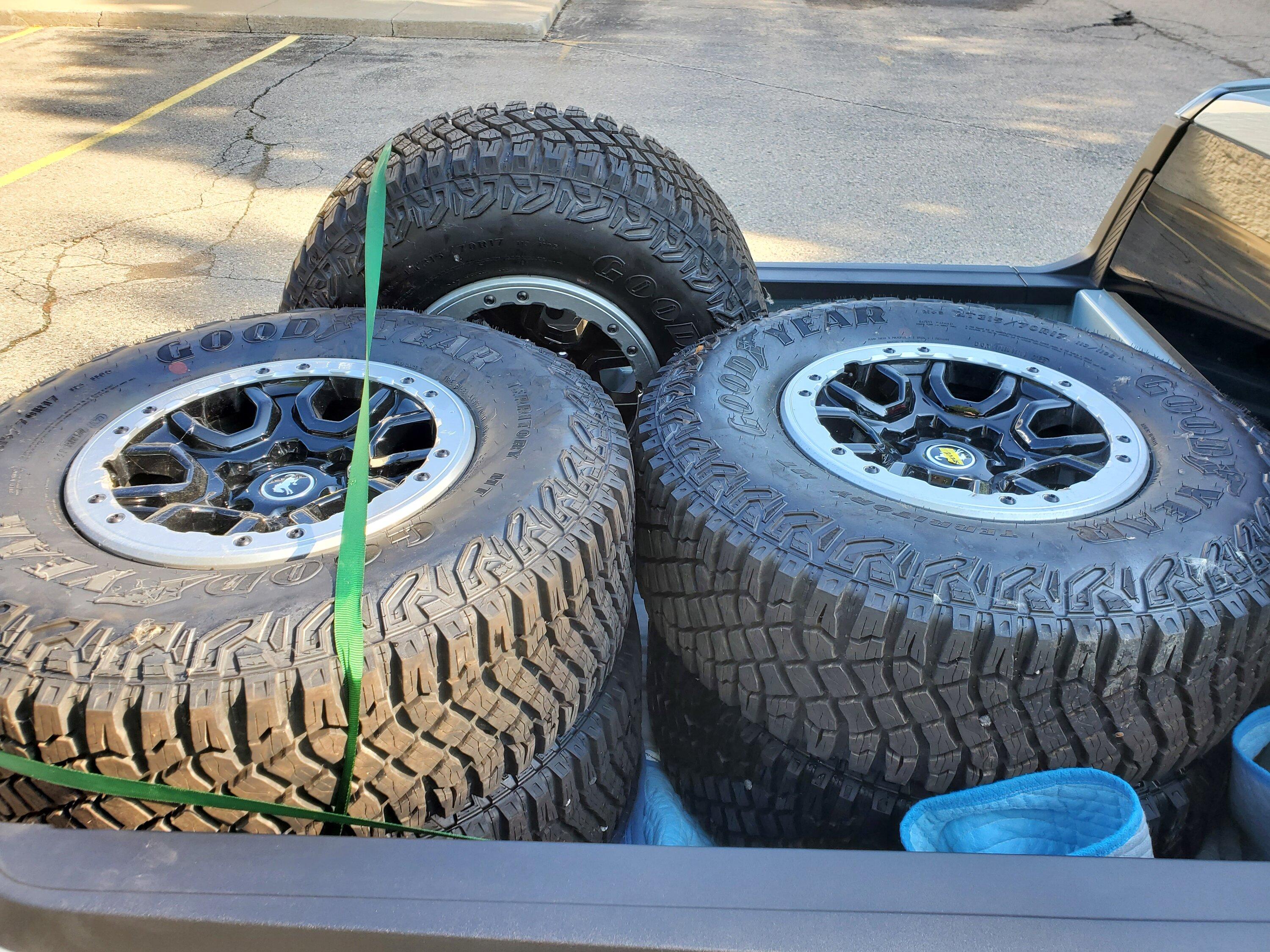 Ford Bronco I ordered a Ford Maverick, anyone else? 9AAE5355-E60F-4A6A-BC7A-30863C1554B8