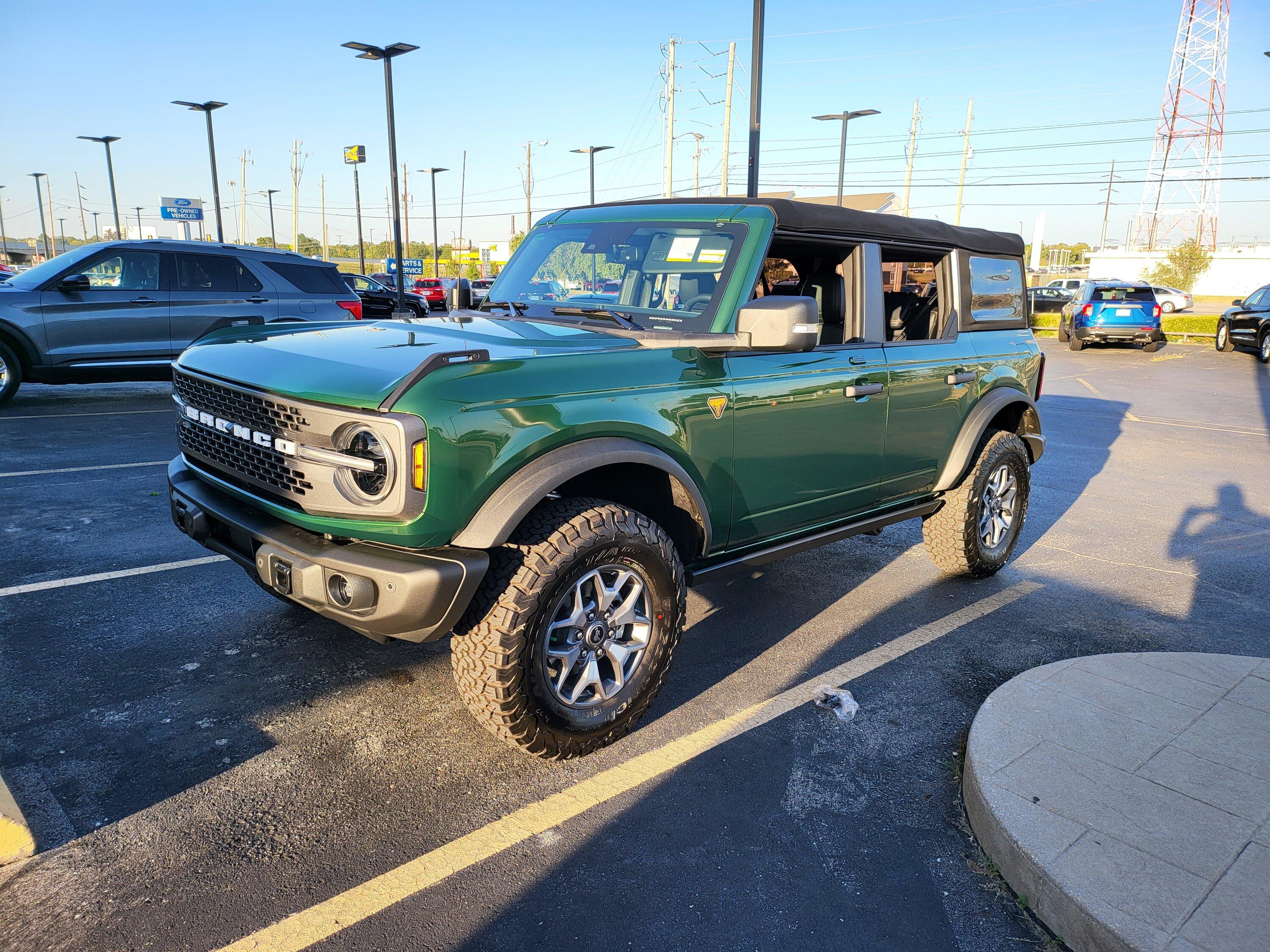 Ford Bronco 8/15/22 Build Week Group 20220928_180236