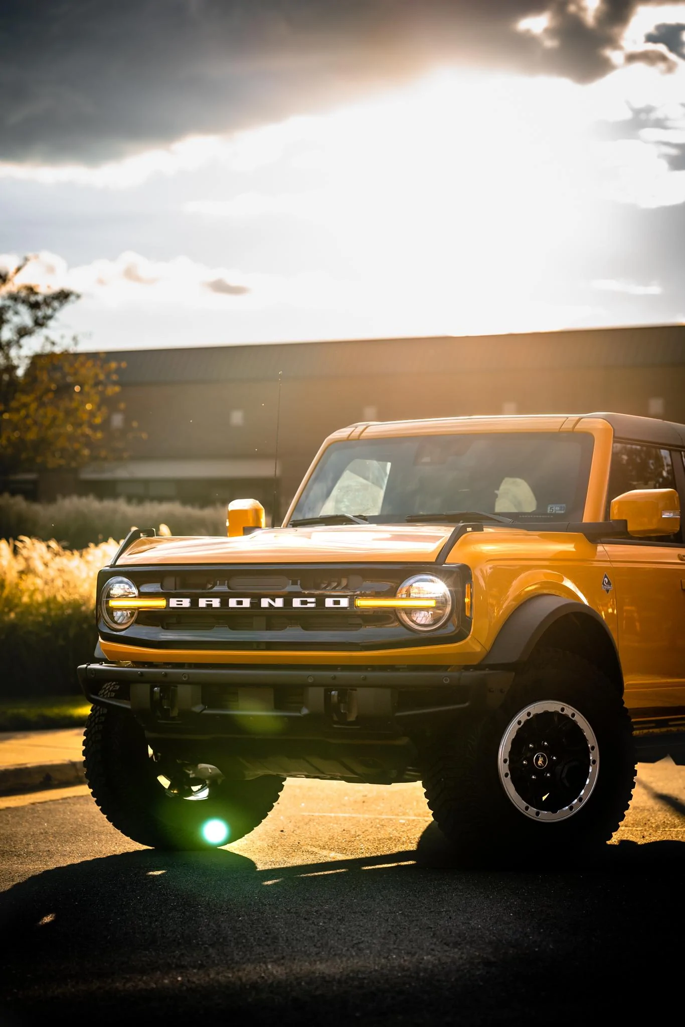Ford Bronco CYBER ORANGE Bronco Club DSC02629