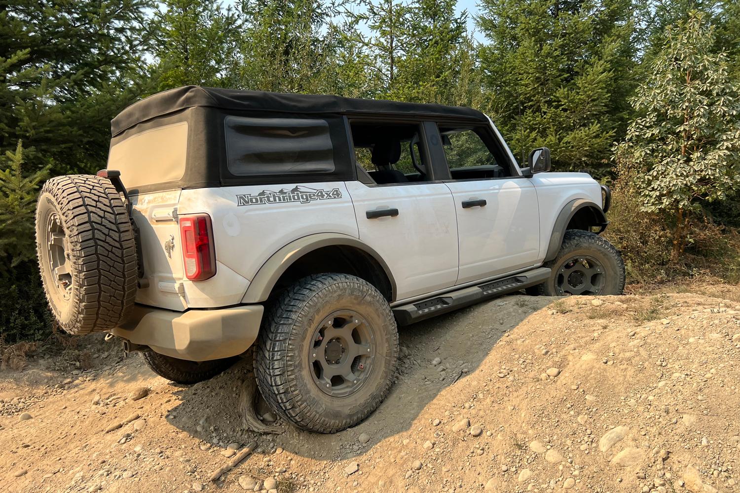Ford Bronco Show us your installed wheel / tire upgrades here! (Pics) 35-XTs-Bronco