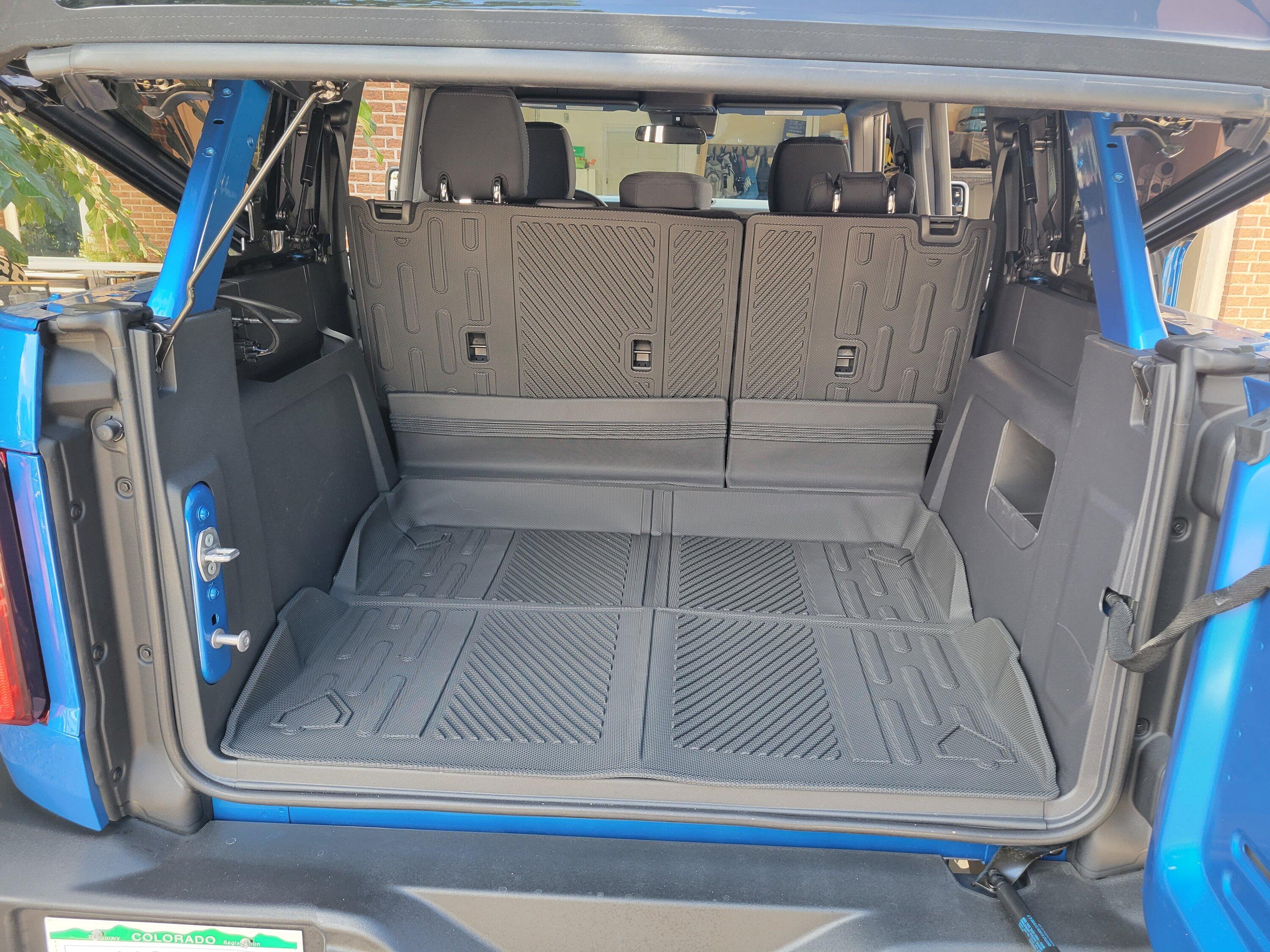 Ford Bronco Cargo area protection installed 20220929_131344