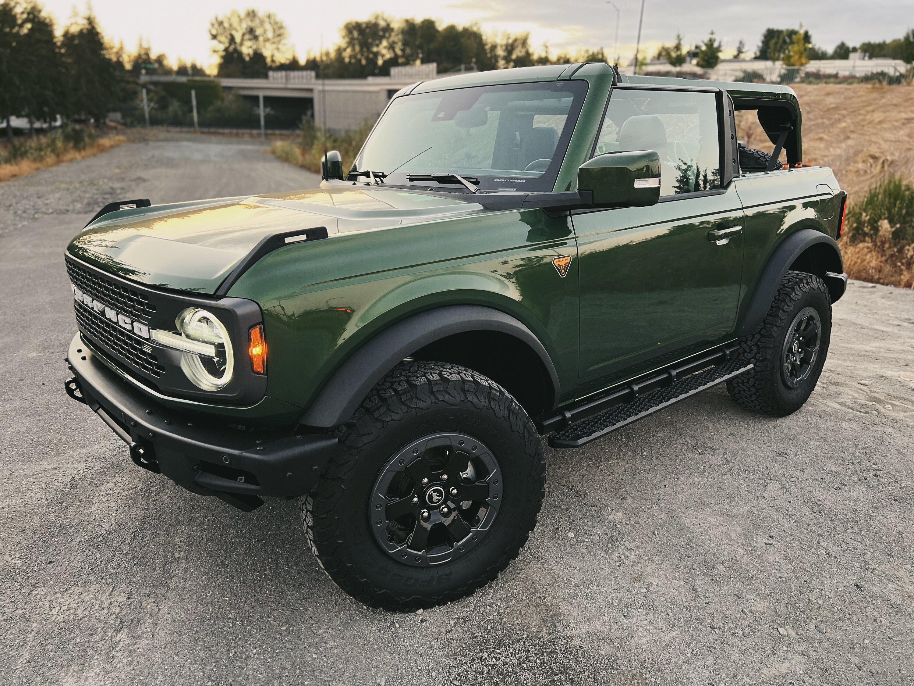 Ford Bronco 7MT - 2DR - Eruption Green Non-Sas Badlands - Excessive Money Spent Journal F1292778-B49E-4808-8889-546F759930FF