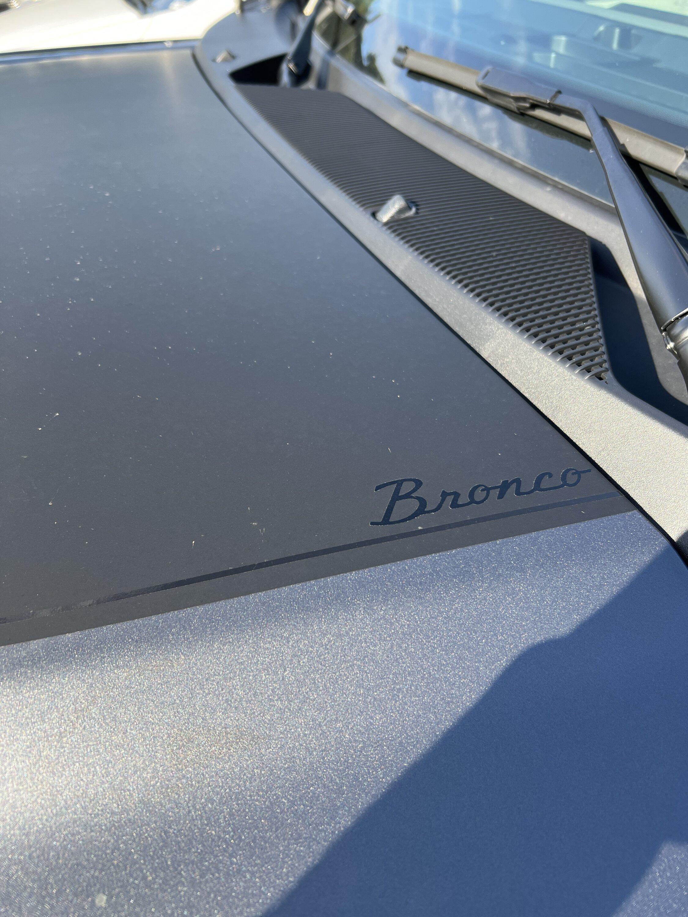 Ford Bronco Hood Scoop Bump Decal image