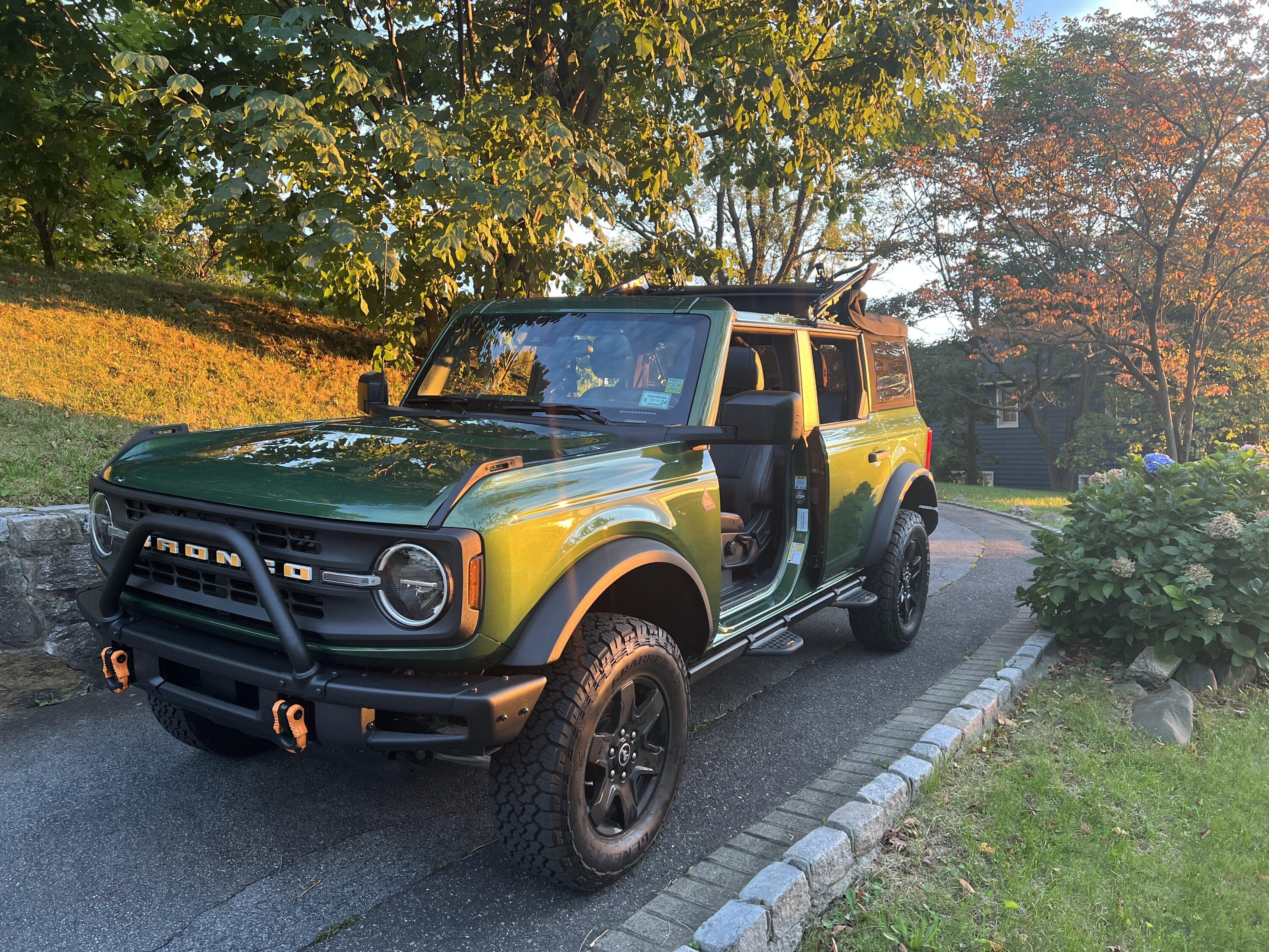 Ford Bronco ERUPTION GREEN Bronco Club 839834D3-D097-4B71-9EF4-5AD80336CD33