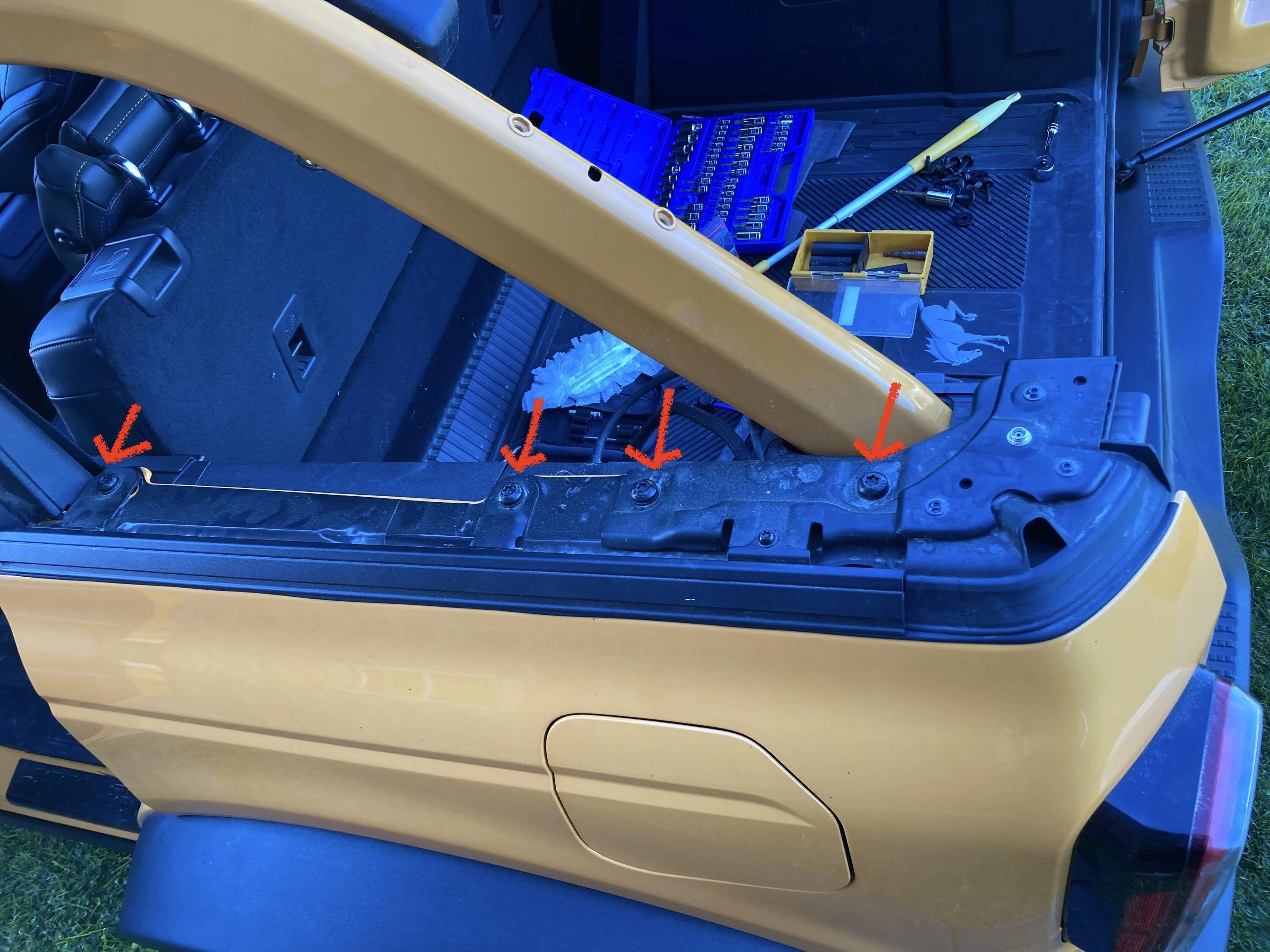 Ford Bronco Removing Bestop 4 door Trektop for seasonal storage - complete DIY how-to instructions w/ photos IMG_6272