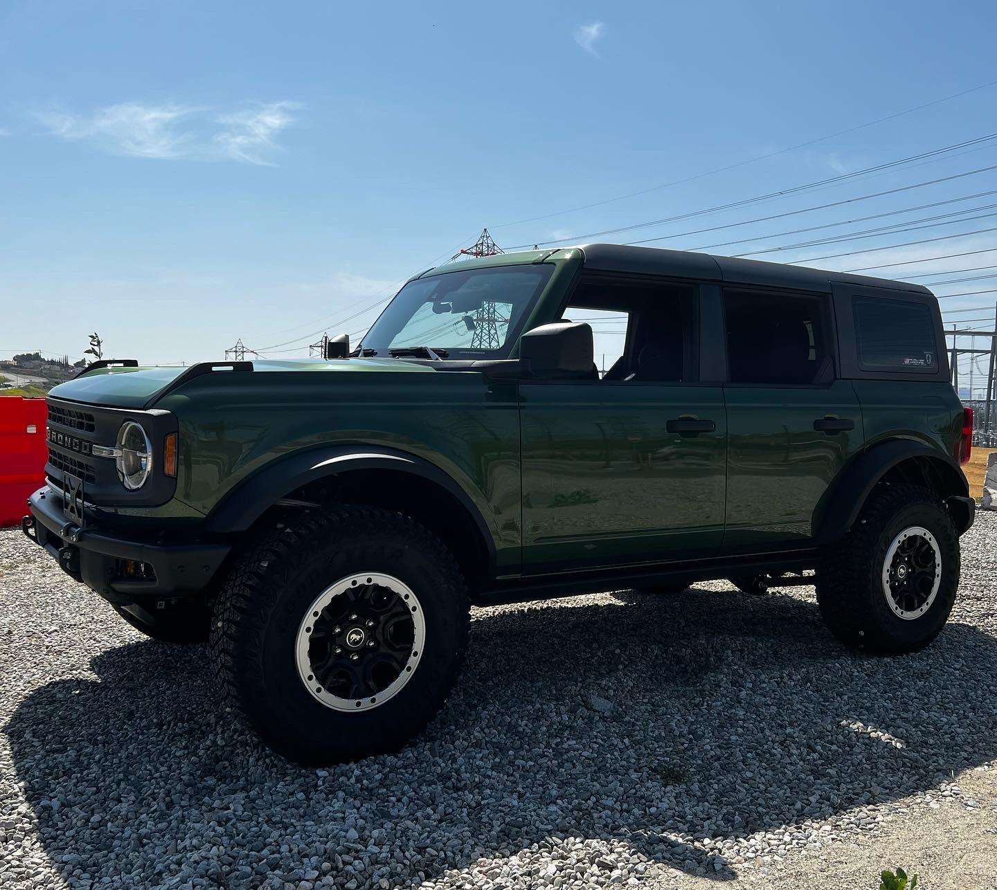 Ford Bronco “Lucky Green” 2022 Eruption Green 4dr Base Sasquatch build 11571026-EB7A-493F-BC20-C5BE60AF34CB