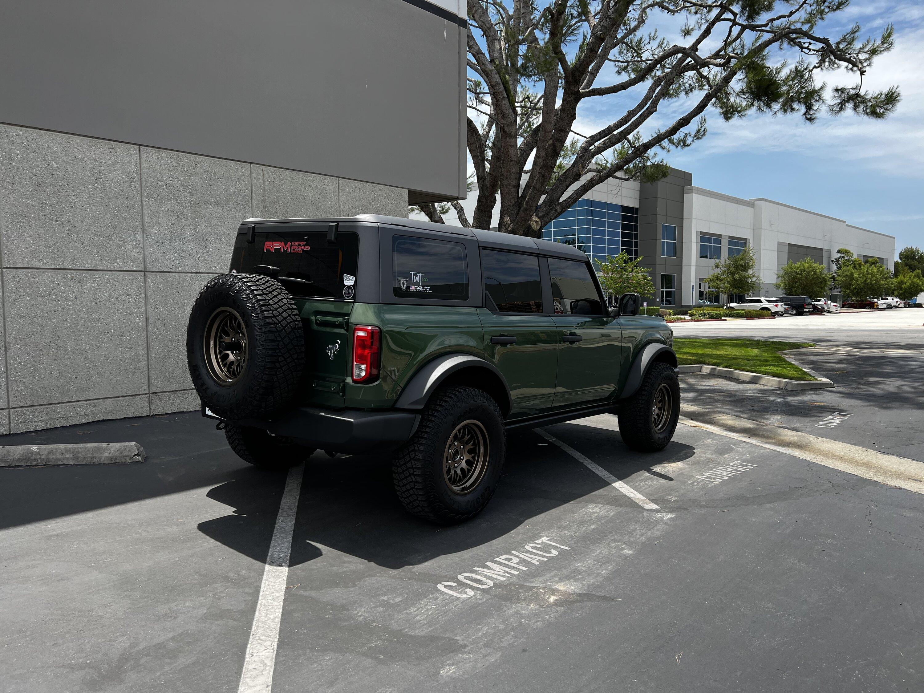 Ford Bronco “Lucky Green” 2022 Eruption Green 4dr Base Sasquatch build 5C8061BE-96FE-4DB9-8F7C-45C431FF8AB4