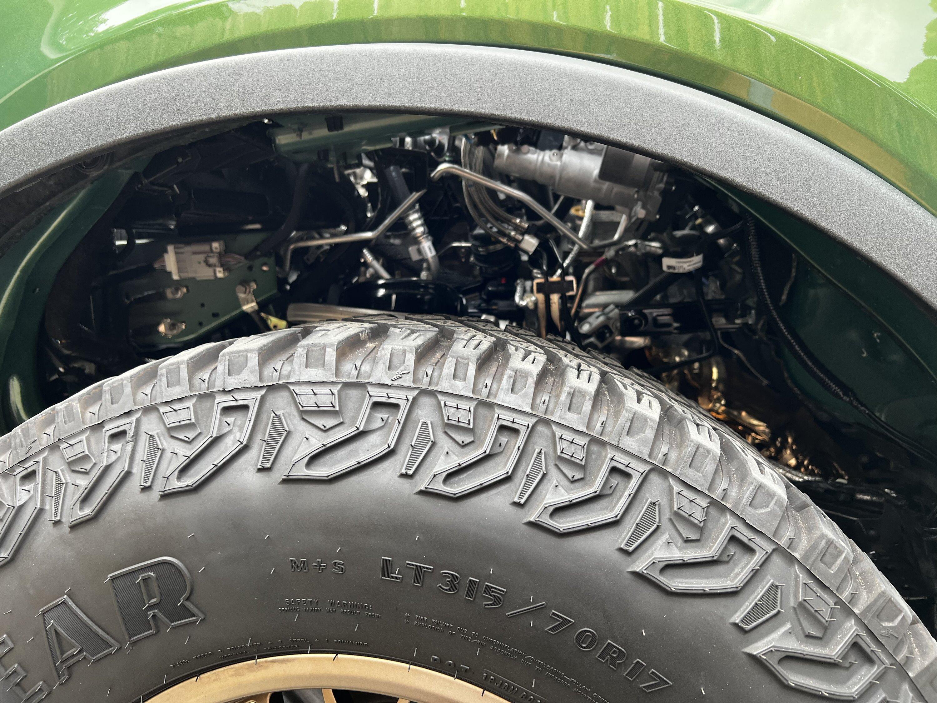 Ford Bronco “Lucky Green” 2022 Eruption Green 4dr Base Sasquatch build FDCA1573-297D-47CA-8F72-97C3549D9E17