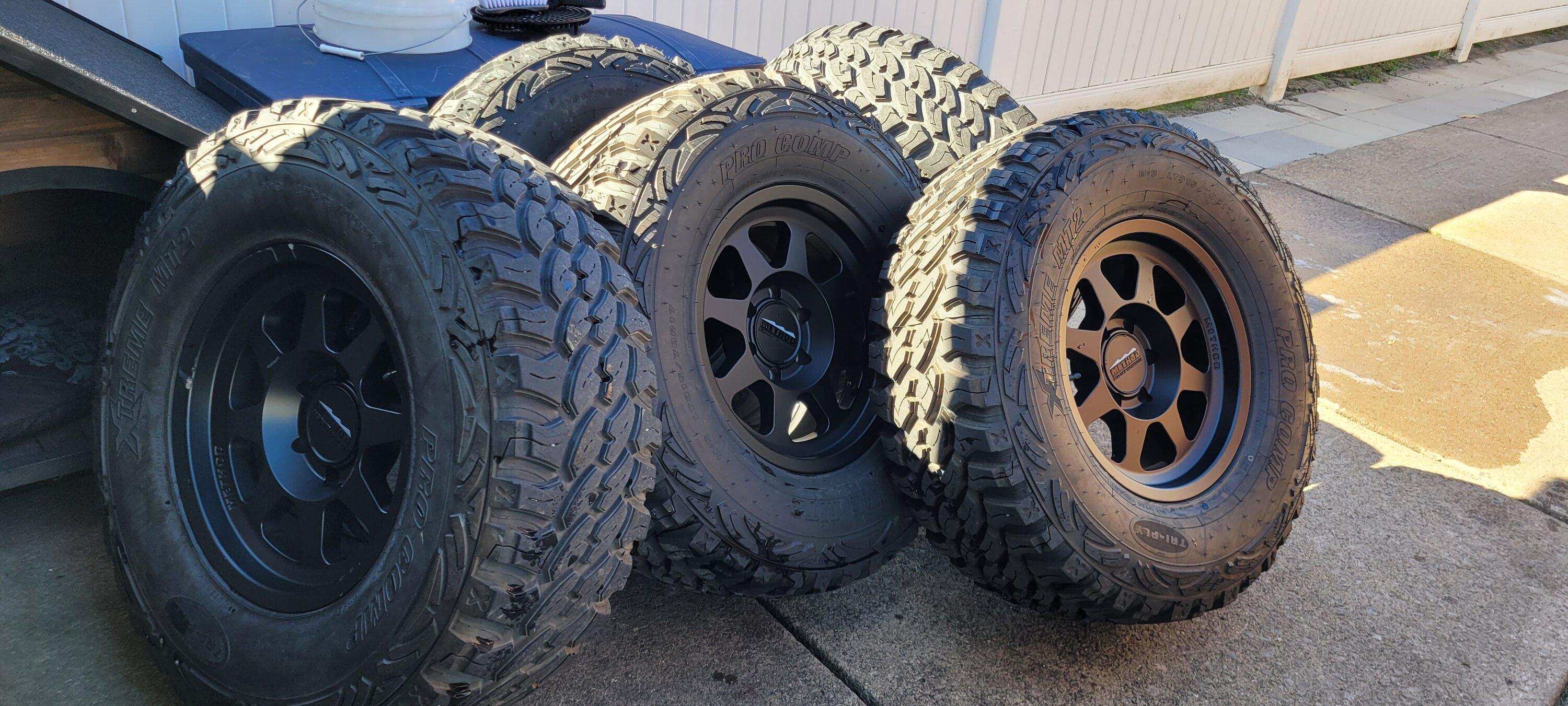 Ford Bronco Method 701s with 315 Pro Comp MT2 20221002_145611