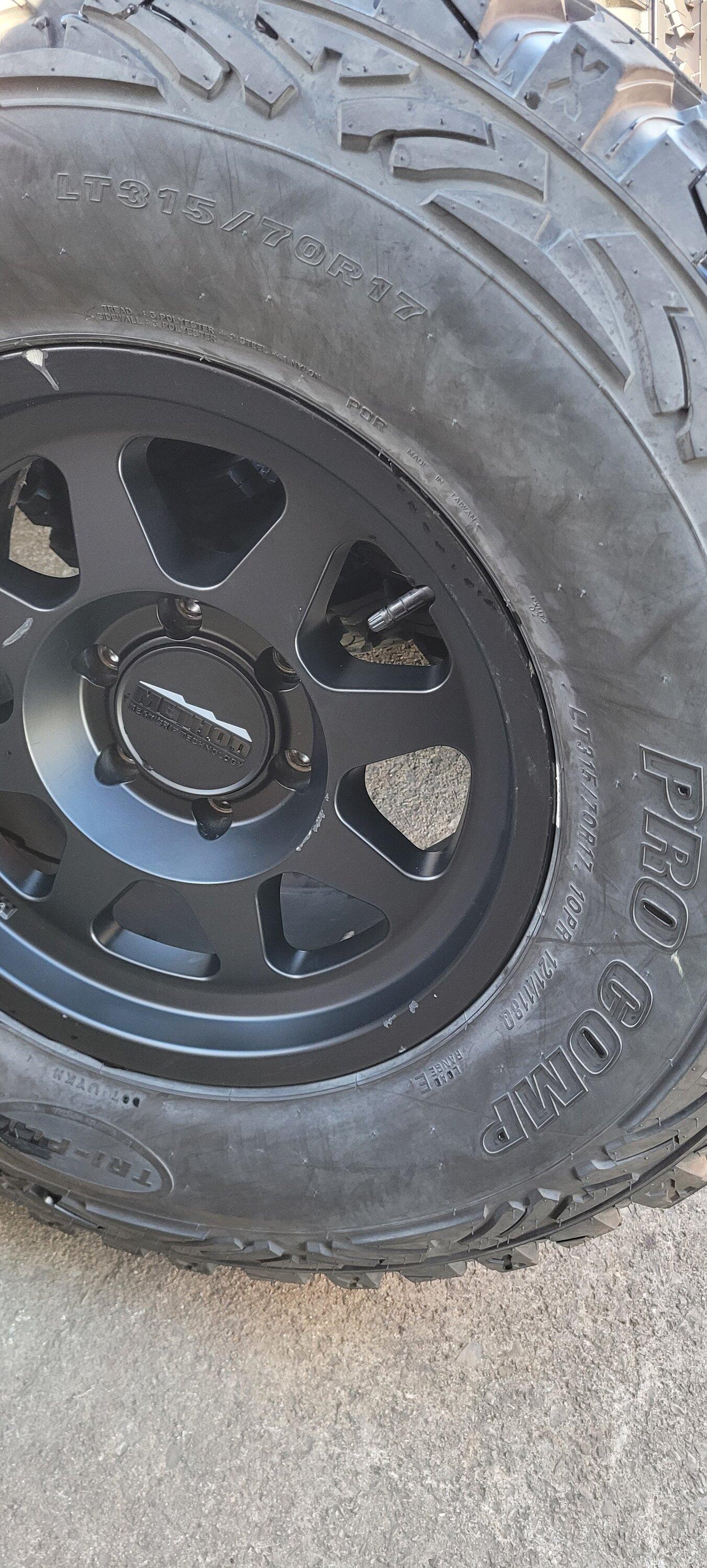 Ford Bronco Method 701s with 315 Pro Comp MT2 20221002_145618