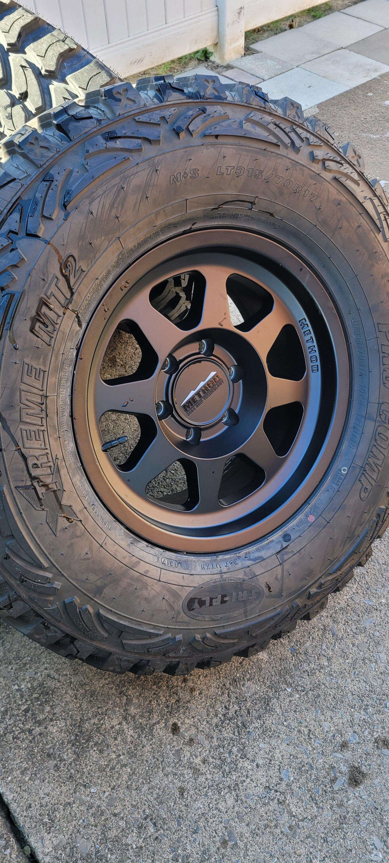 Ford Bronco Method 701s with 315 Pro Comp MT2 20221002_145632
