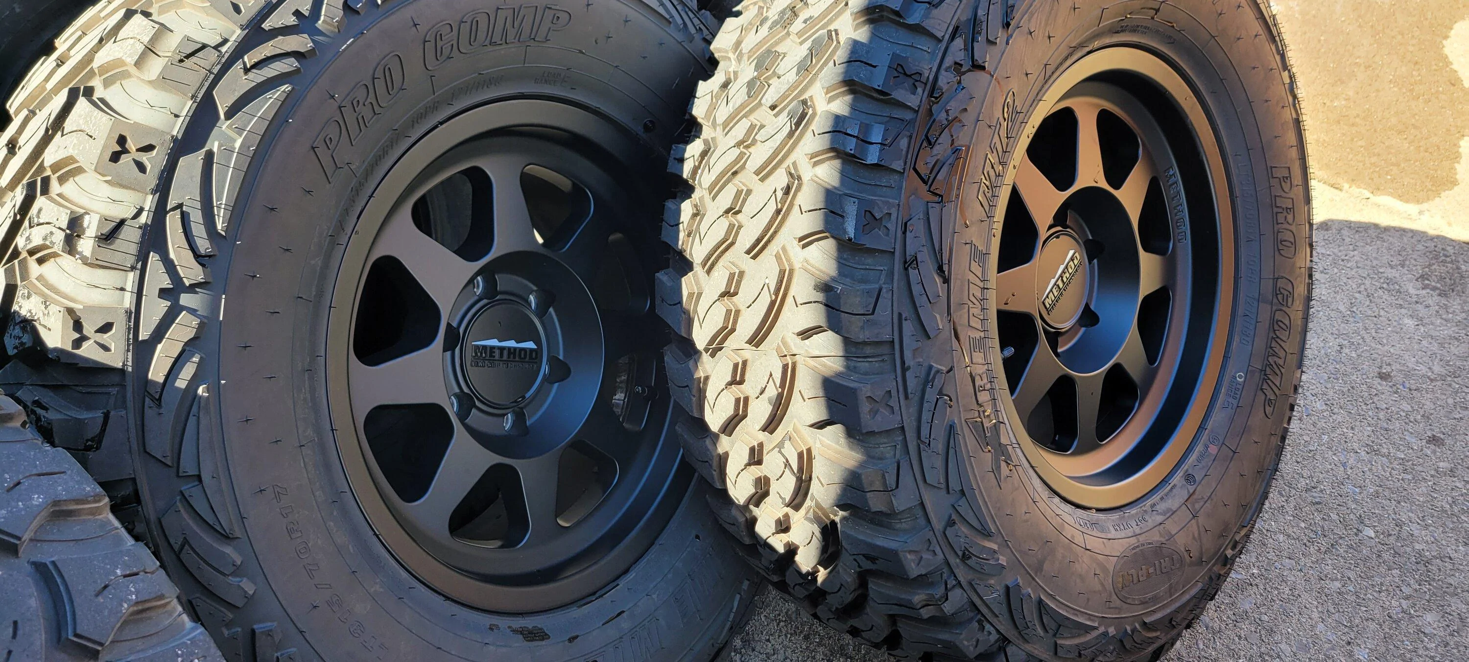 Ford Bronco Method 701s with 315 Pro Comp MT2 20221002_145637