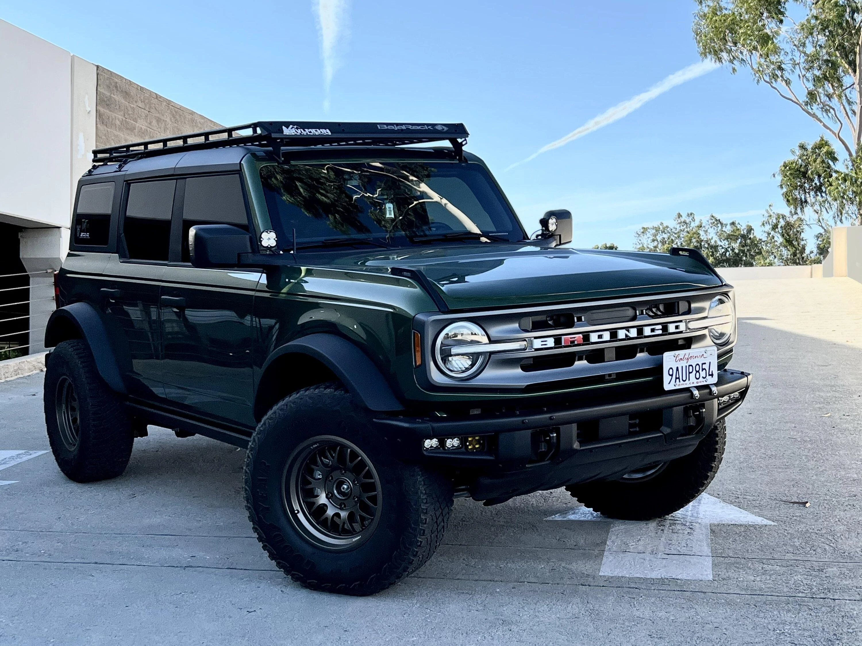 Ford Bronco ERUPTION GREEN Bronco Club 9273f0cc-e75e-48e4-98e7-9a4ca7463618-jpeg
