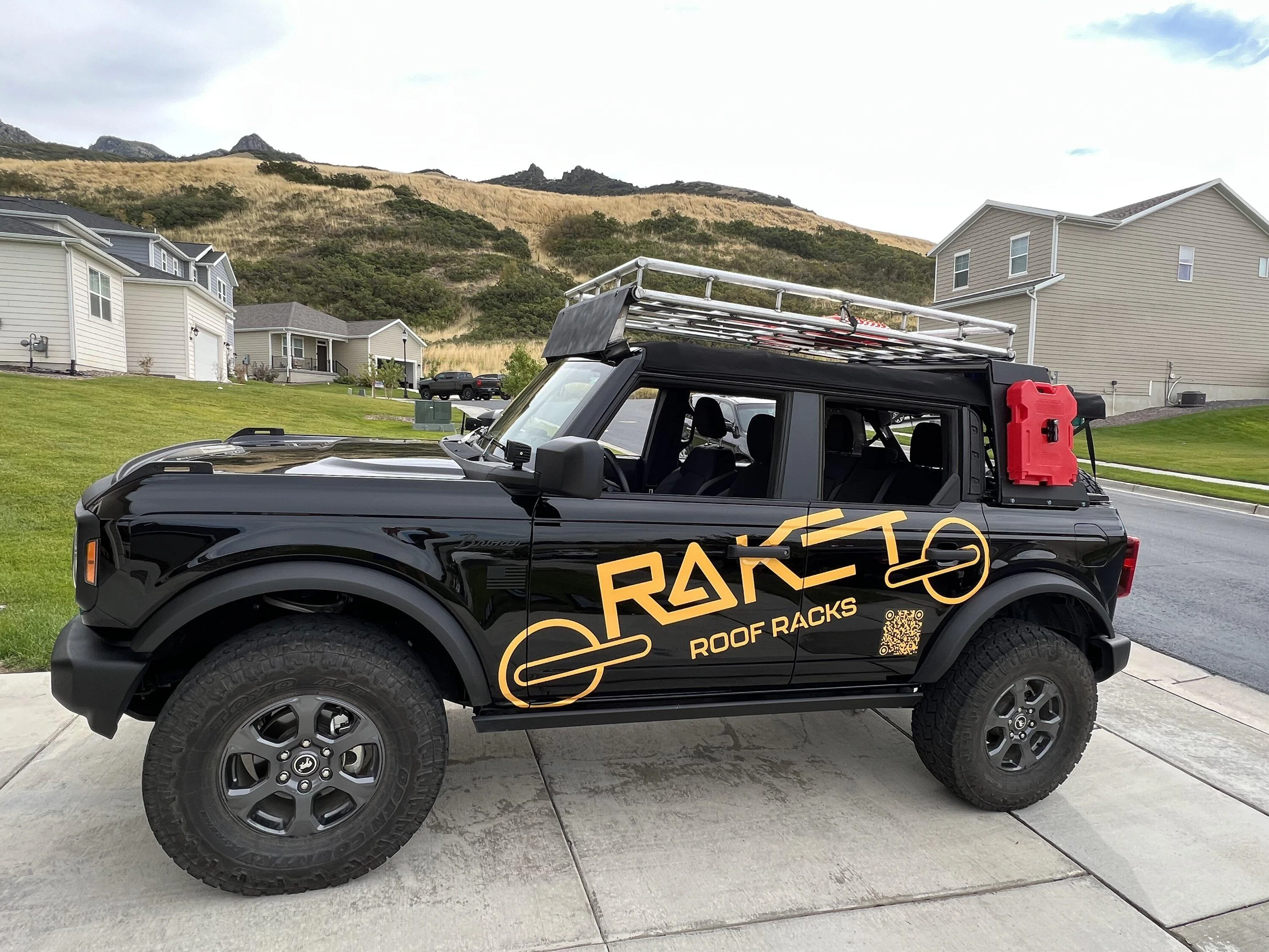 Ford Bronco Roof rack options for soft top EA8489D9-D5B6-410F-9F77-2DA0F81CC1A4