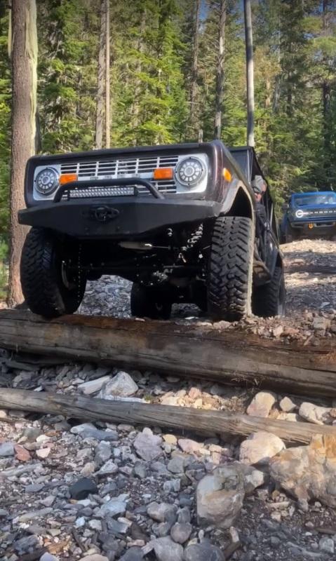 Ford Bronco The 6G really isn't a rockcrawler. 6665