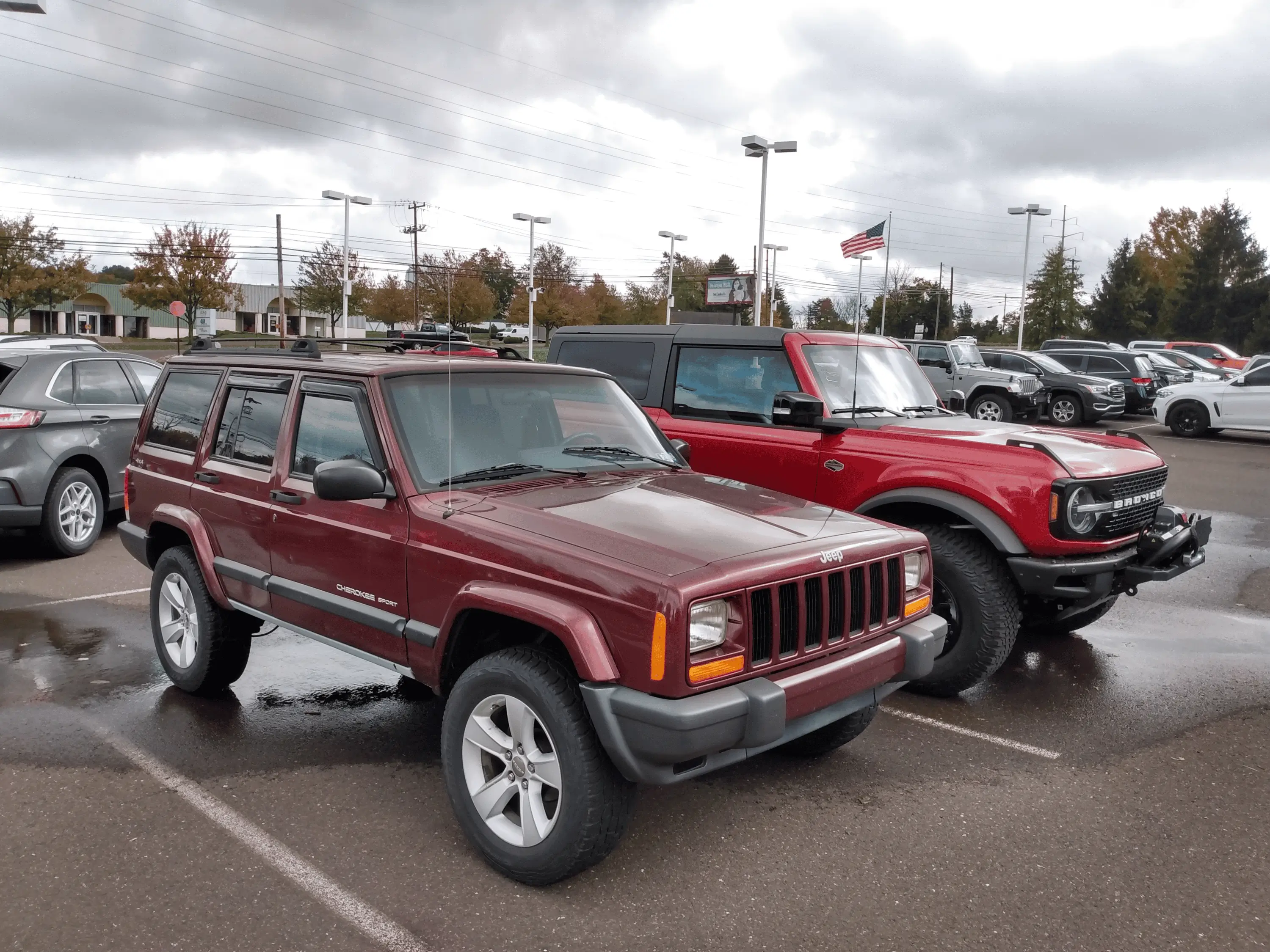 Ford Bronco Jeep XJ Comparison 1664813187954