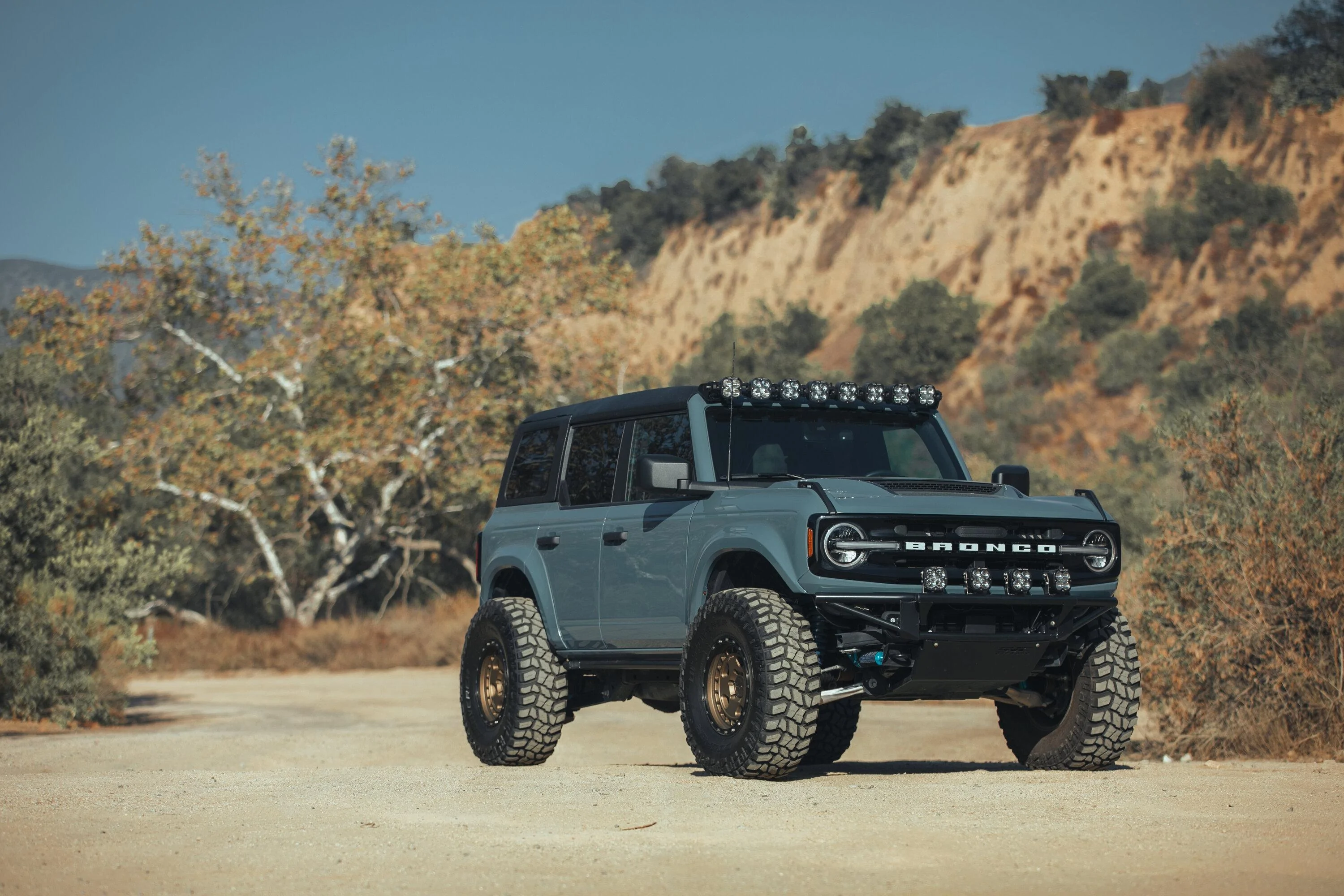 Ford Bronco ADV Prototype Hardtop - Professional Pictures + TrailRax Roof Rack Compatibility ADV-Bronco-Hard-Top-02