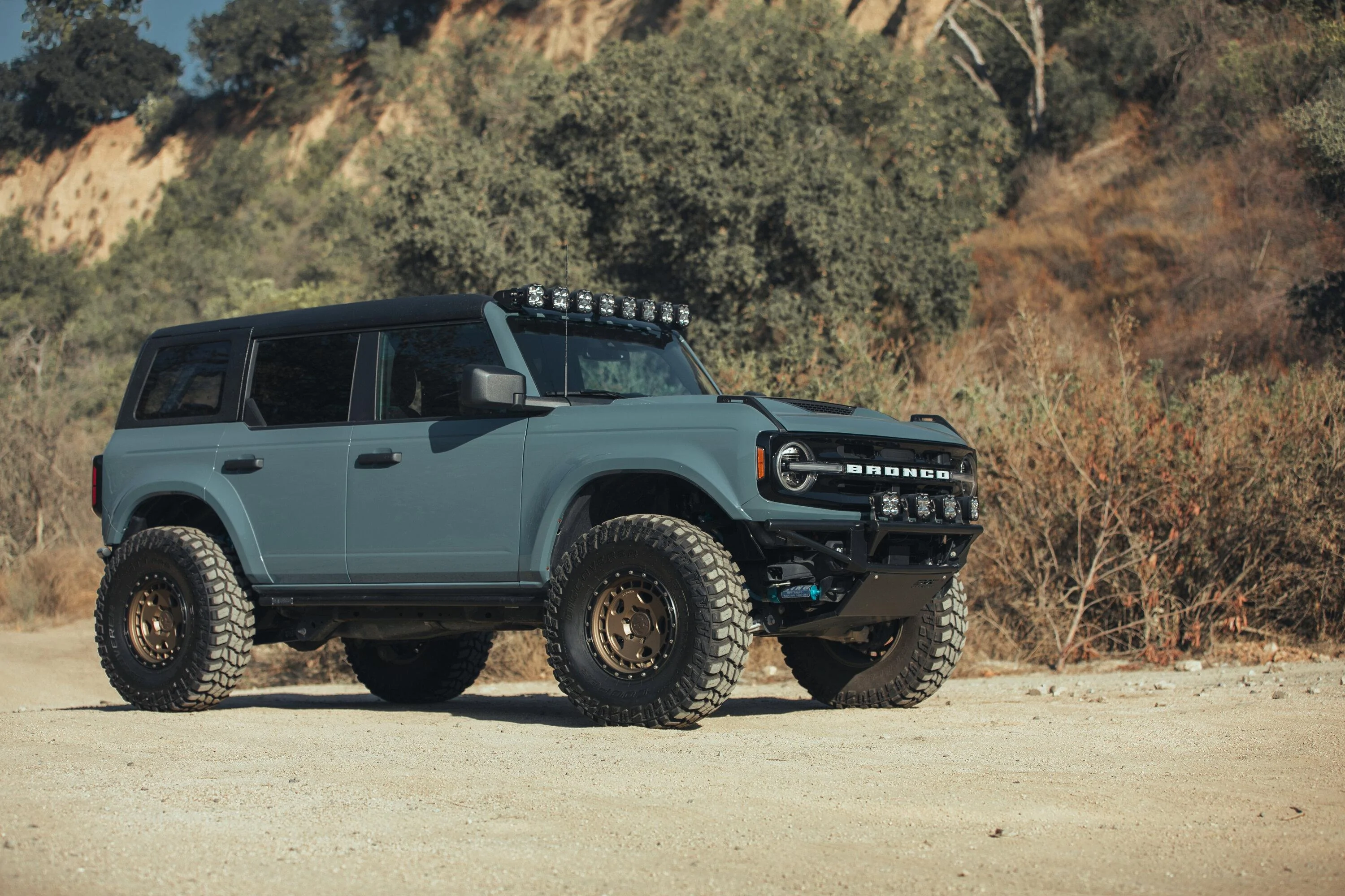 Ford Bronco ADV Prototype Hardtop - Professional Pictures + TrailRax Roof Rack Compatibility ADV-Bronco-Hard-Top-53
