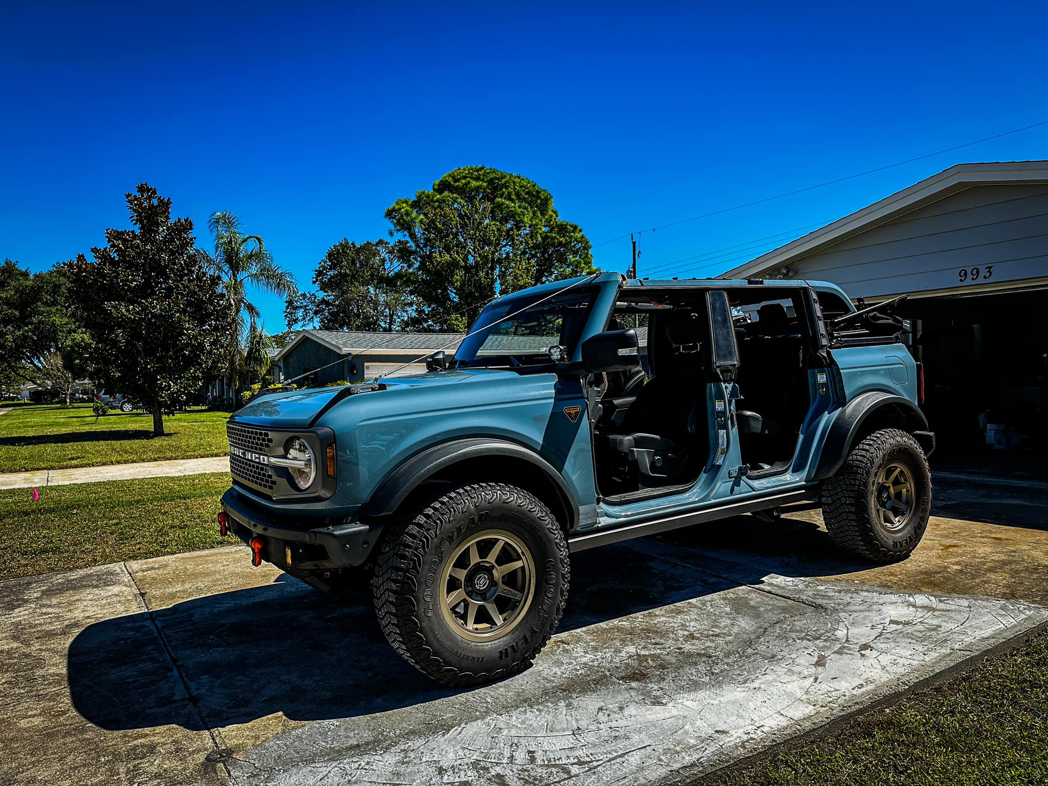 Ford Bronco Show us your installed wheel / tire upgrades here! (Pics) 310483137_177841301489916_2643830220855043530_n