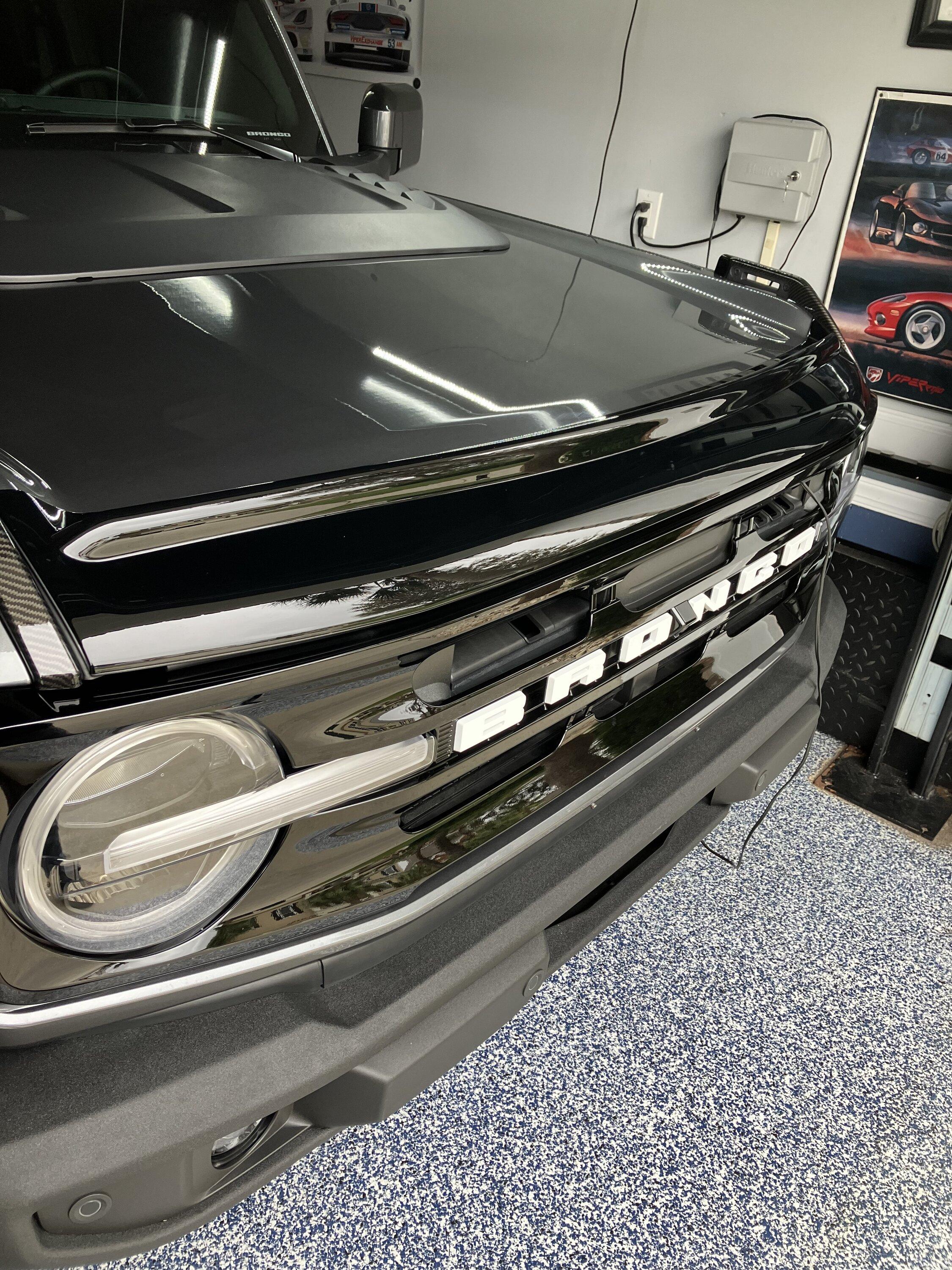 Ford Bronco Gloss black bug deflector 1FCFC81D-40E1-4B31-861D-984EFEFE6974