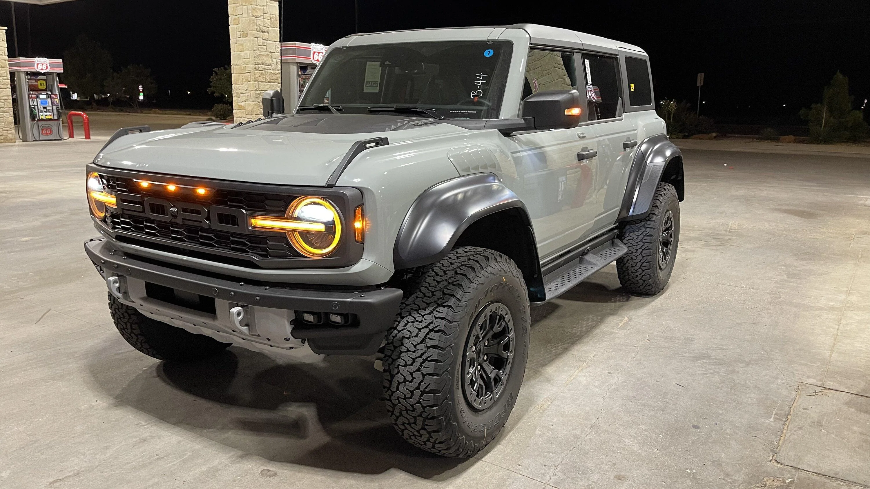 Ford Bronco CACTUS GRAY Bronco RAPTOR Photos Thread CC8A3724-460A-41EE-868E-3CF5EDBEFF49