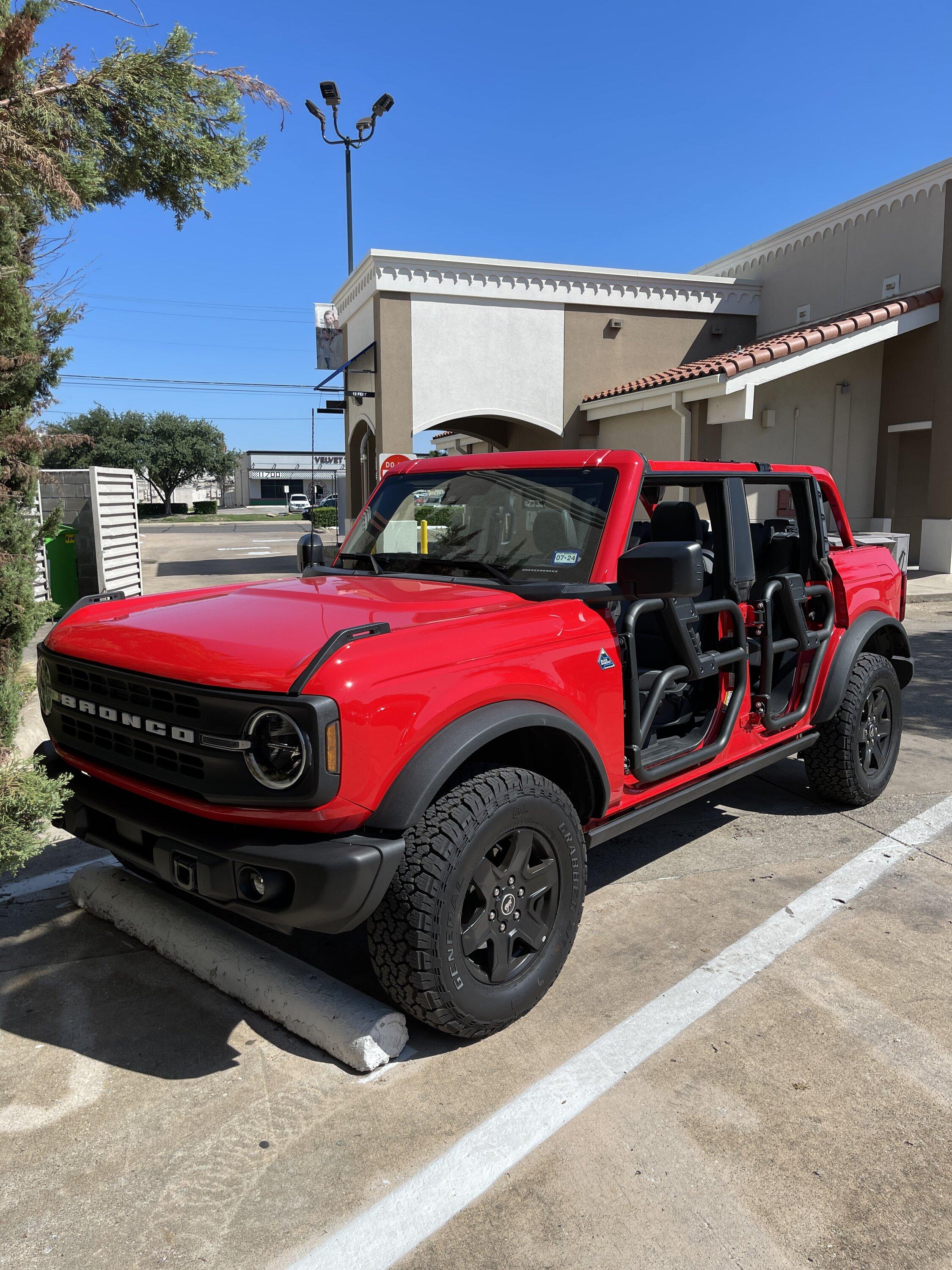 Ford Bronco My Raptor: Fully dressed to naked (top and doors removed) notoptubedoors.JPG