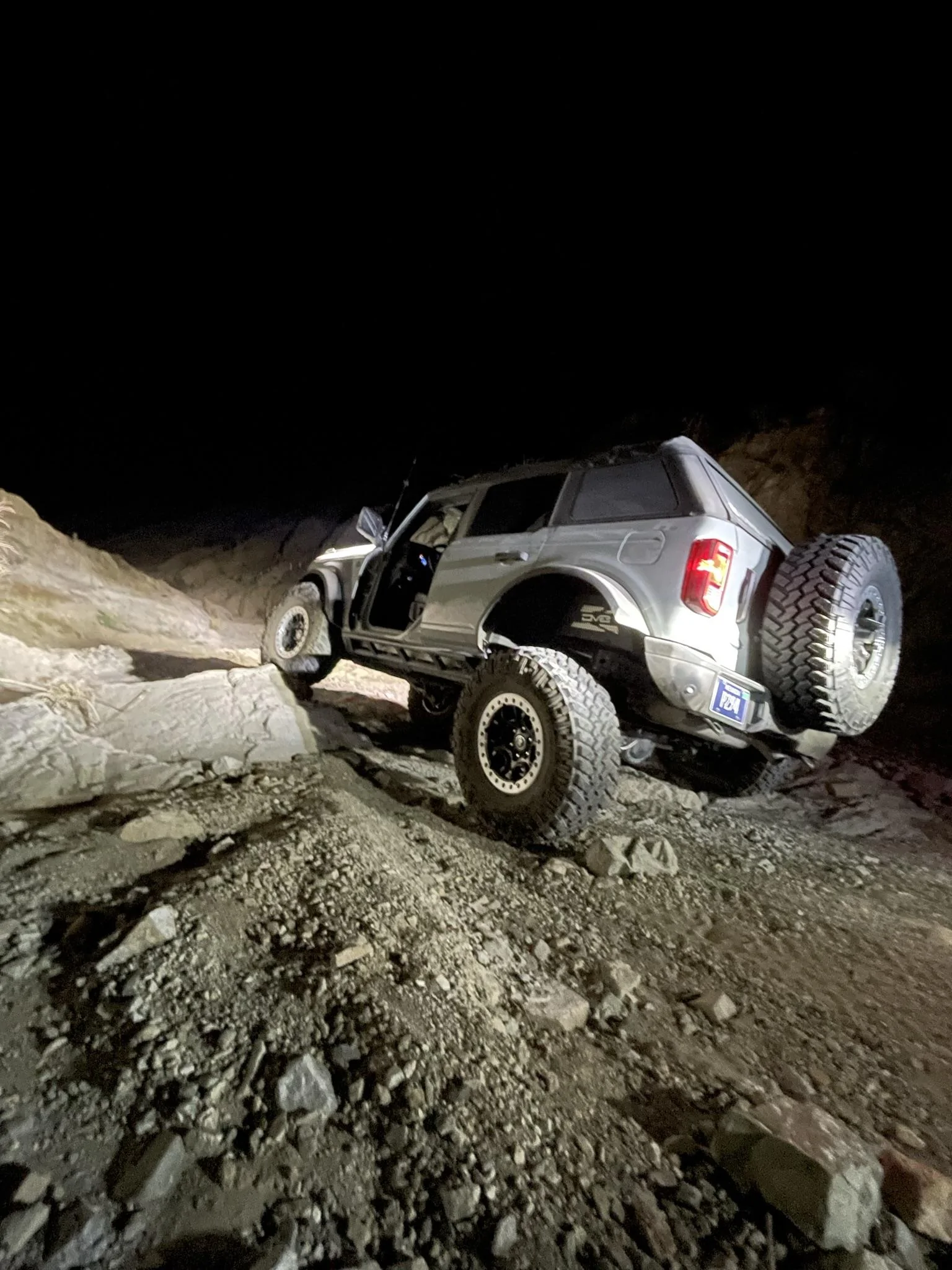 Ford Bronco The 6G really isn't a rockcrawler. 84C2054B-D39F-4F72-9B70-E9078A75BEDC
