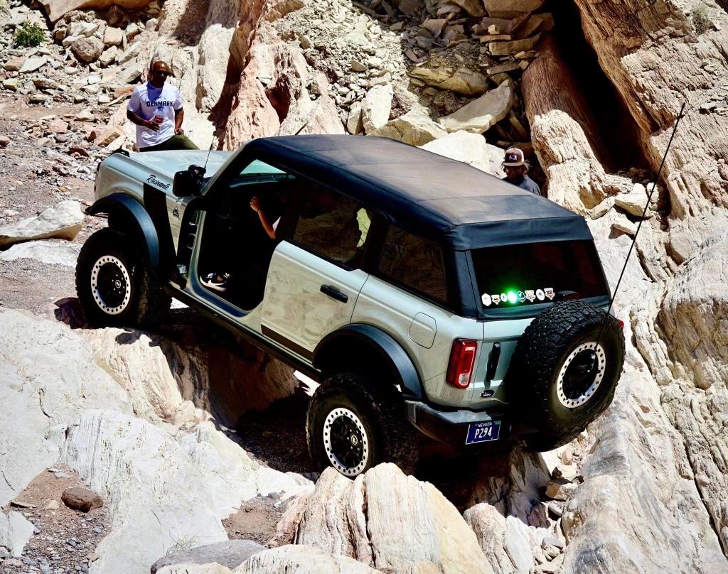 Ford Bronco The 6G really isn't a rockcrawler. 985274CA-72D4-4363-88F0-9E988D3B298F