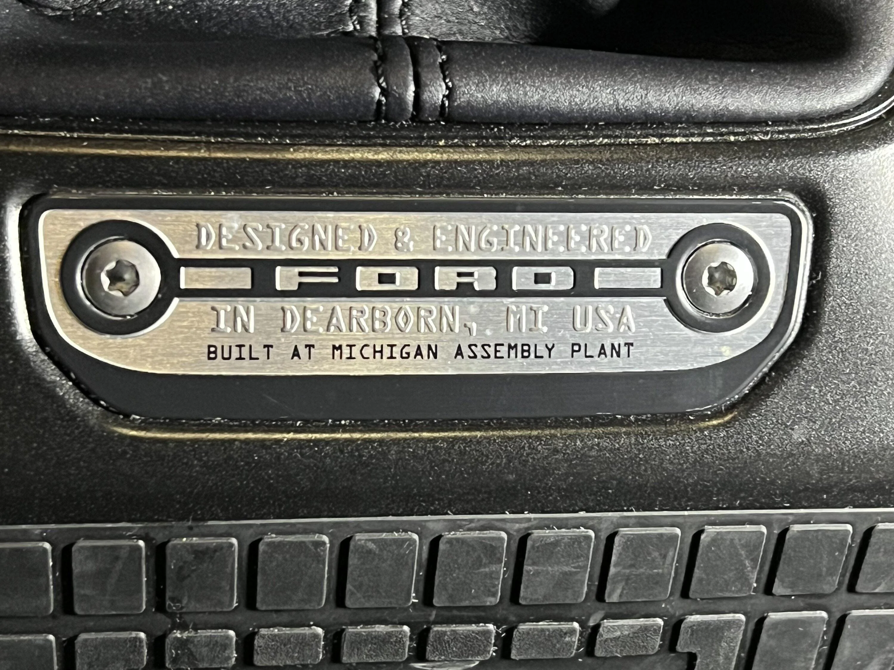Ford Bronco AR | BADLANDS Center Console VIN Plate D7C45B8D-3CCC-4EF5-83DB-15A10D594417