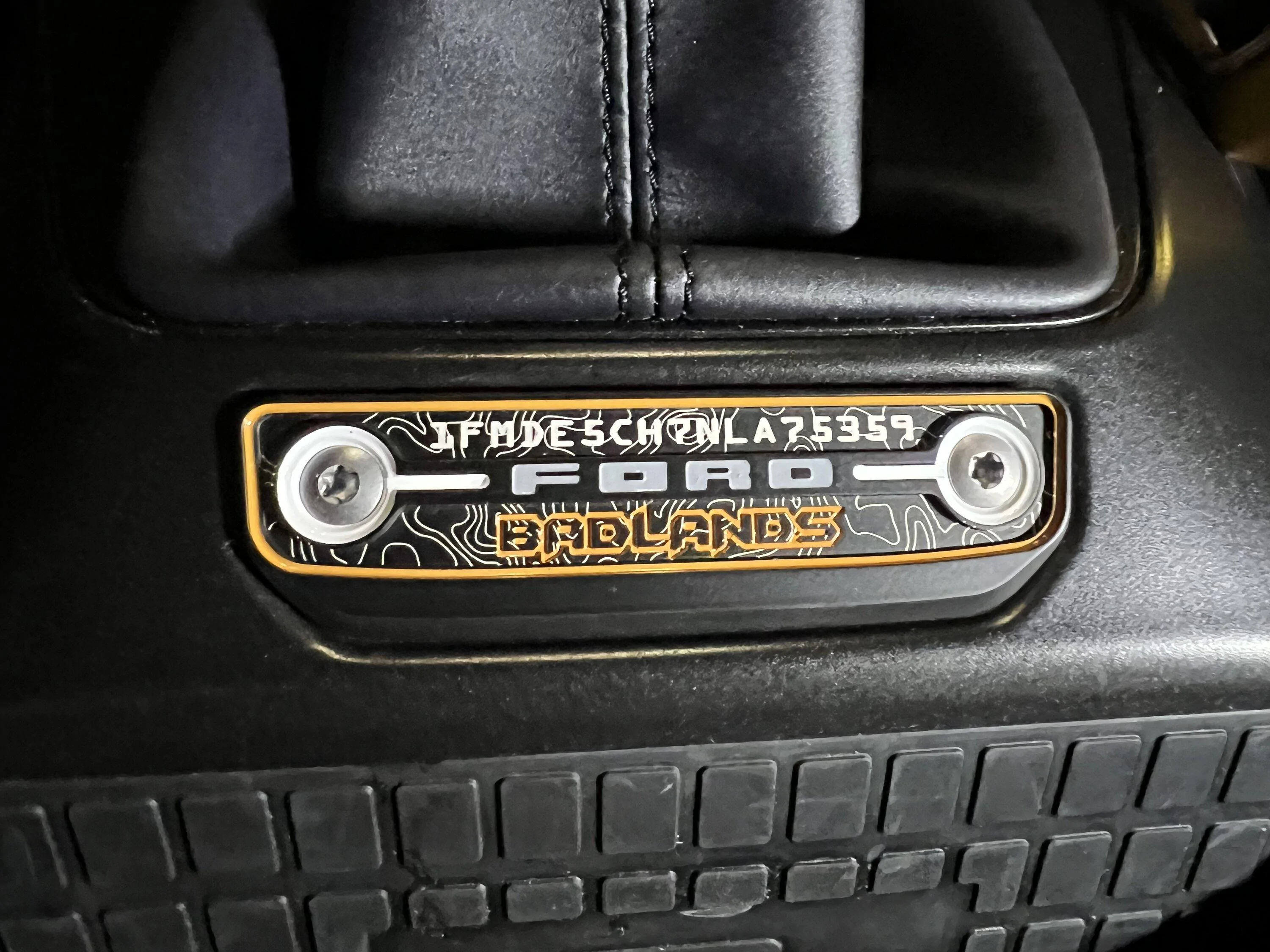 Ford Bronco AR | BADLANDS Center Console VIN Plate AD953738-9CF9-4612-B090-CD54D5E7DAA6