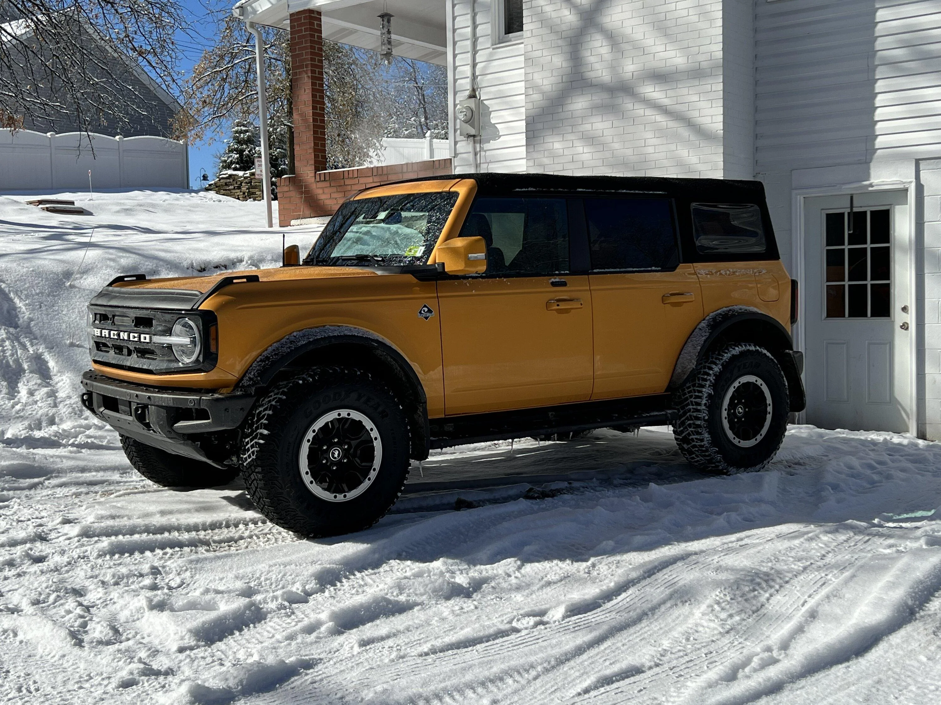 Ford Bronco Soft Top in the Winter 2A4AAD28-6FD7-446C-BF56-A2FE22ABCFFD