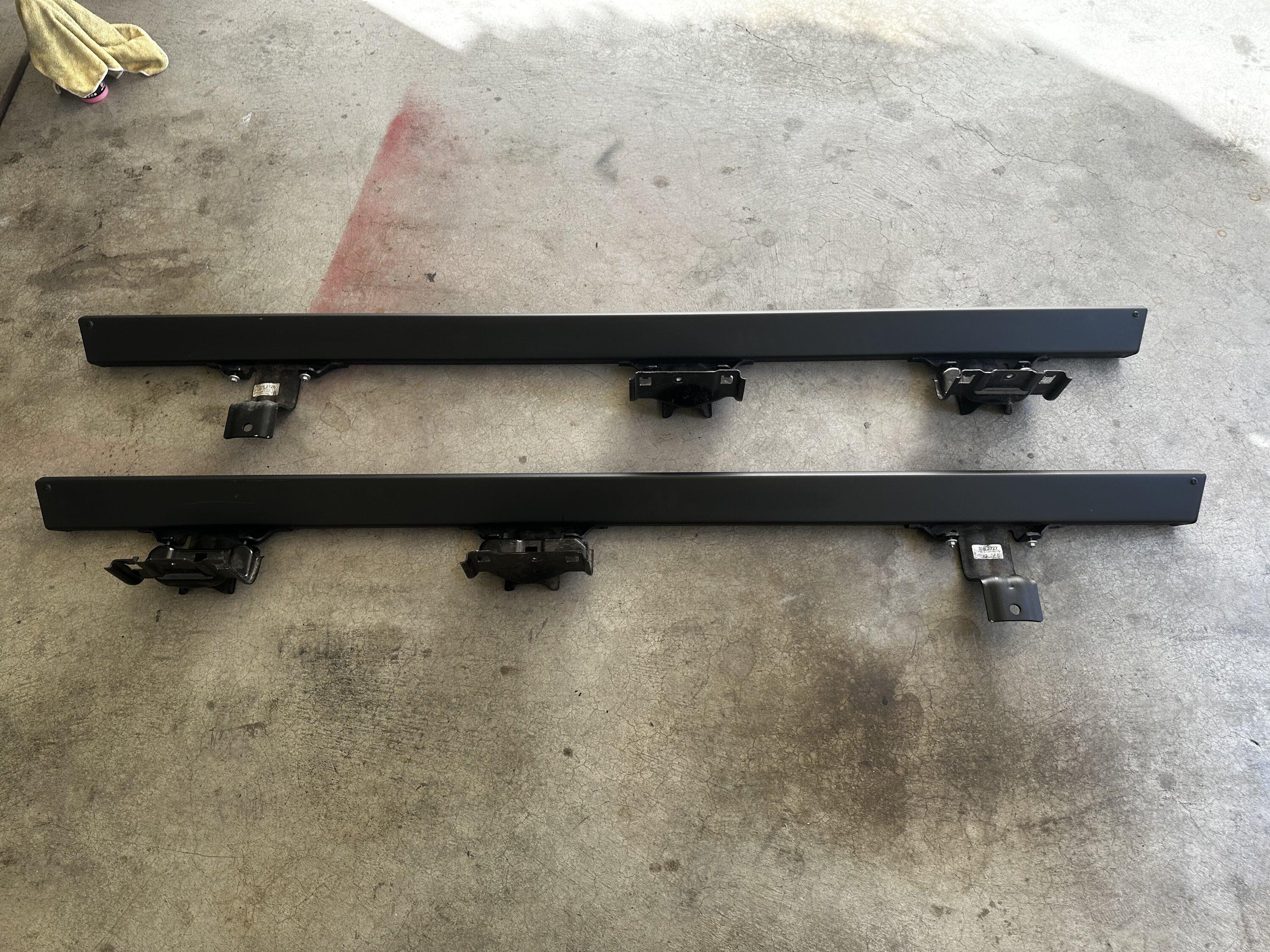 Ford Bronco 4-door badlands rock rails 49767276-F066-483A-A74A-3F7685510585