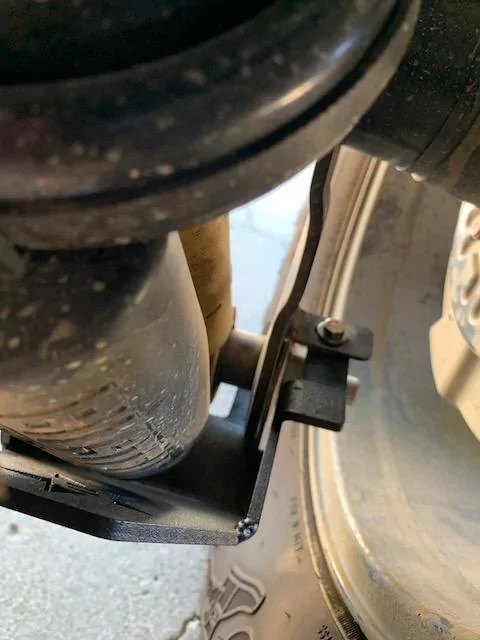 Ford Bronco Barnes 4wd shock skids IMG_1603