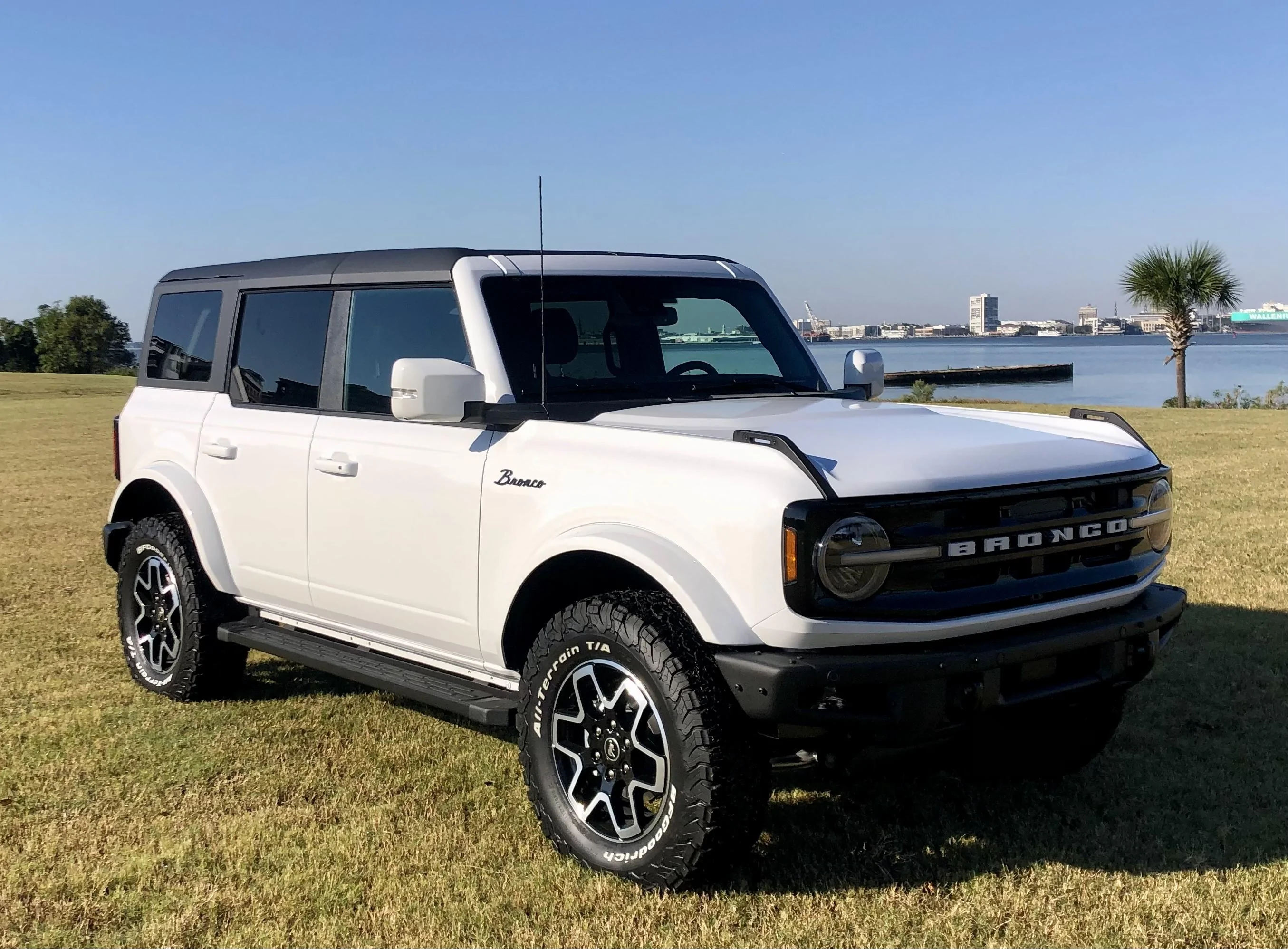 Ford Bronco Show us your installed wheel / tire upgrades here! (Pics) DF669769-7EC9-4CA6-BE61-37A53DFBD370