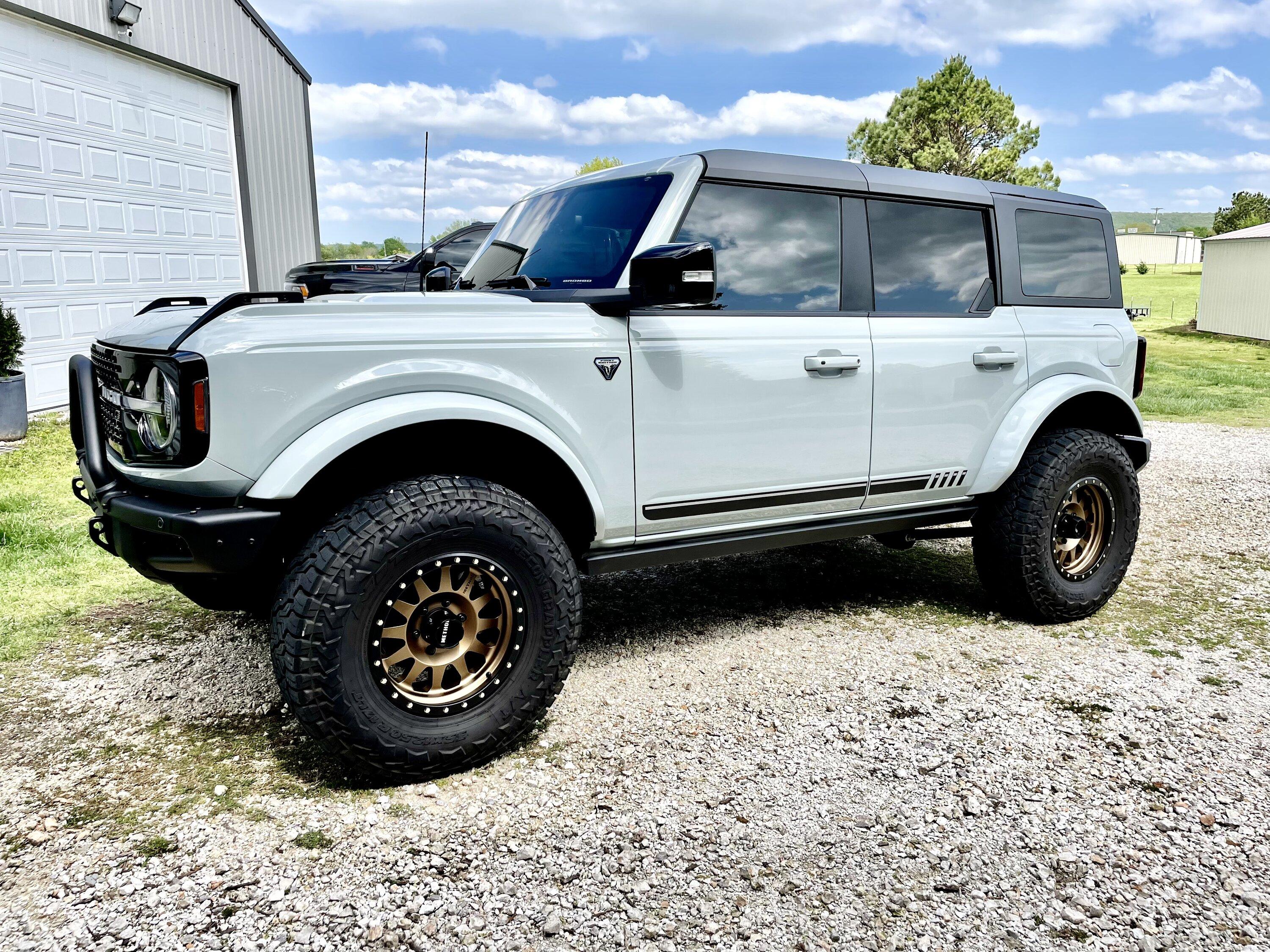 Ford Bronco I just need a leveling kit for SAS 948F1052-62D9-4C9B-874E-C53E4E032EB8