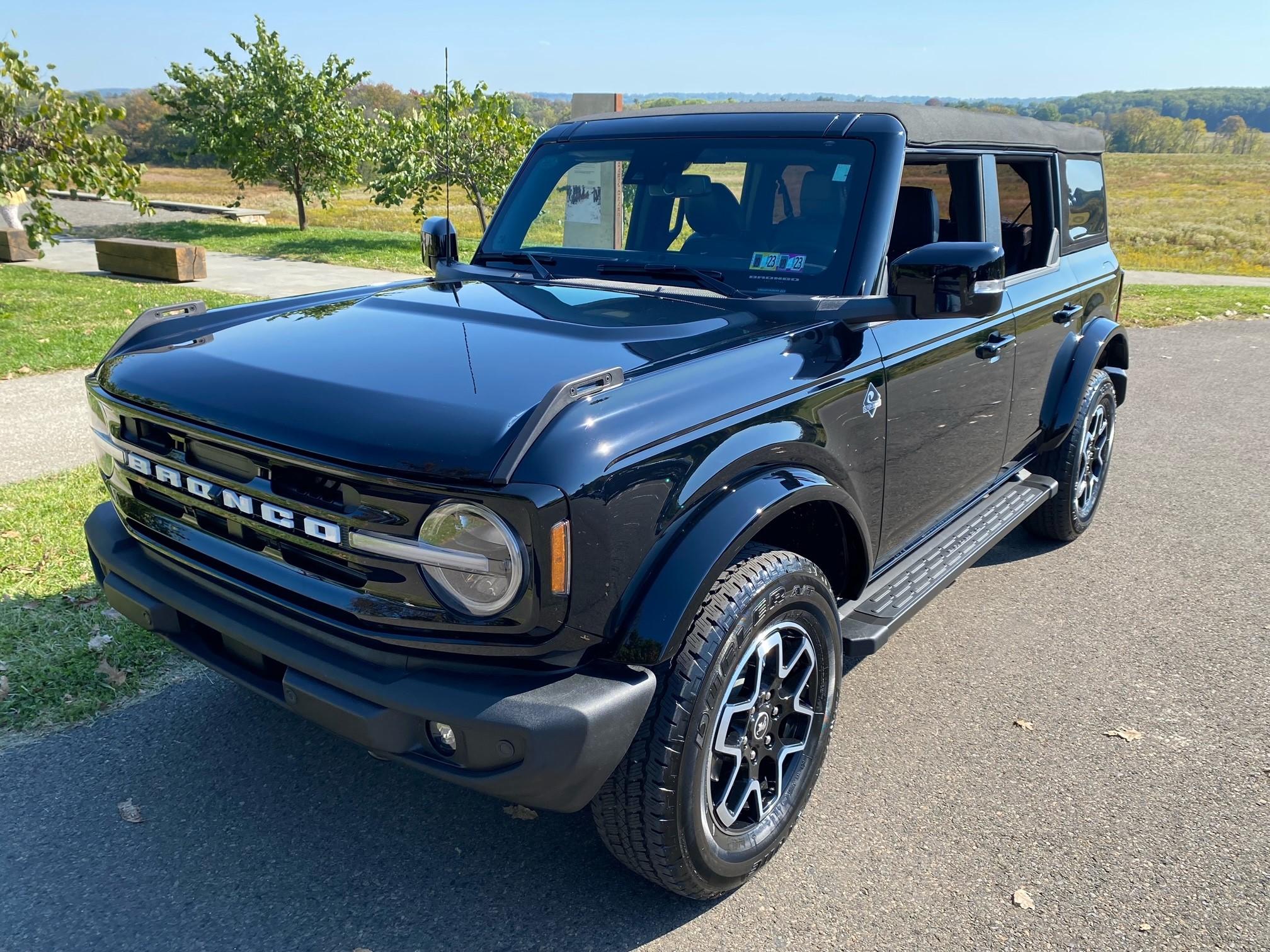 Ford Bronco 9/5/22 Build week group Bronconew1