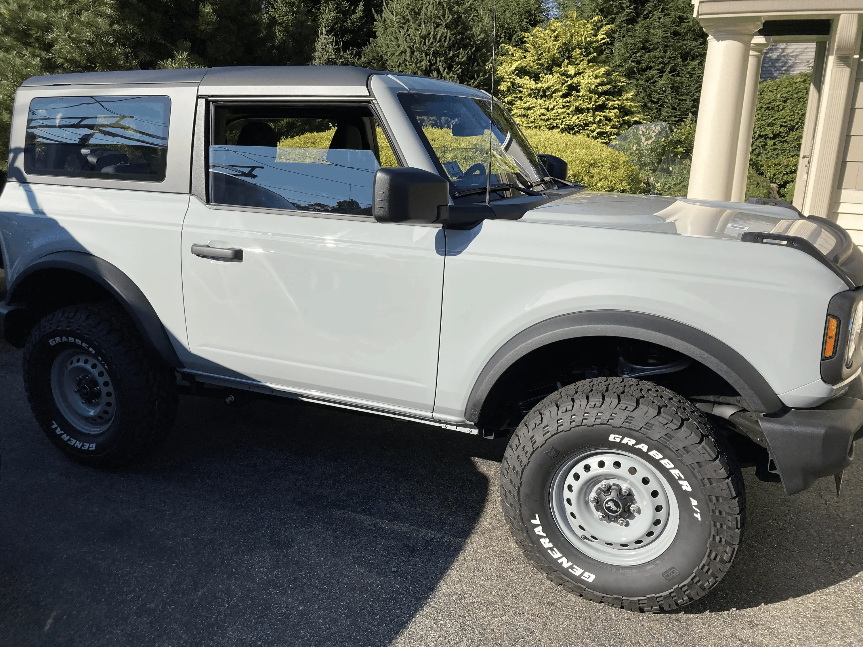 Ford Bronco Bronco Team 2 door. tempImagegclwRa