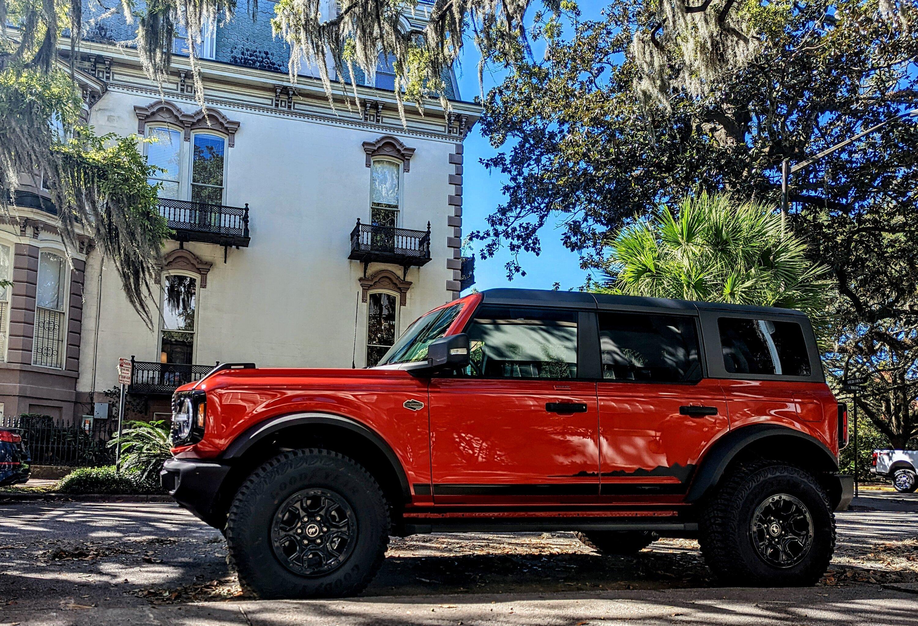 Ford Bronco HOT PEPPER RED Bronco Club PXL_20221004_153024190~2
