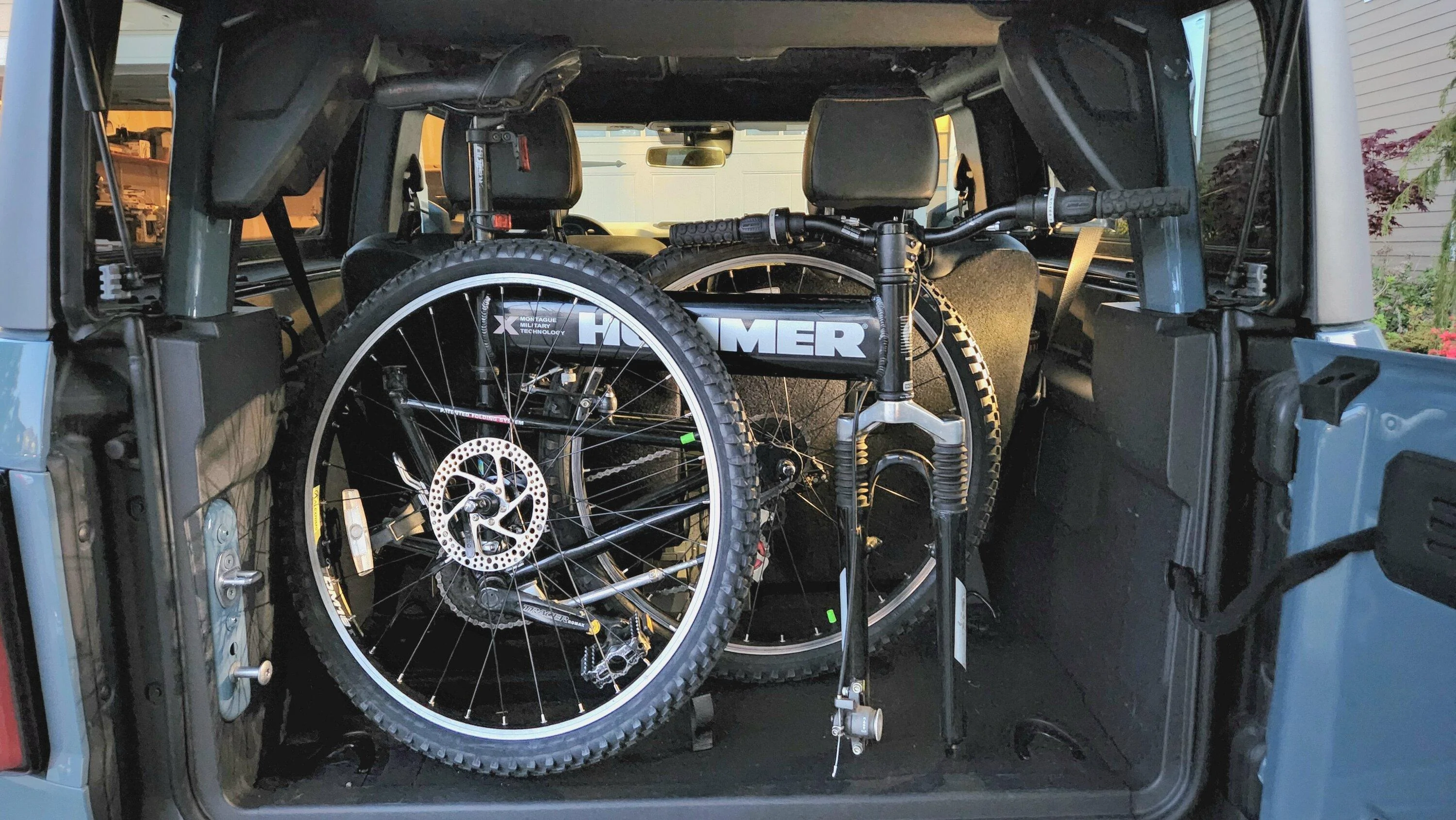 Ford Bronco 2 Door + a mountain bike.. she fits!! 20220521_210140