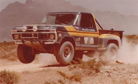 Ford Bronco The 6G really isn't a rockcrawler. D915BD7E-21BD-4CB0-8993-803AE7BC0DDB