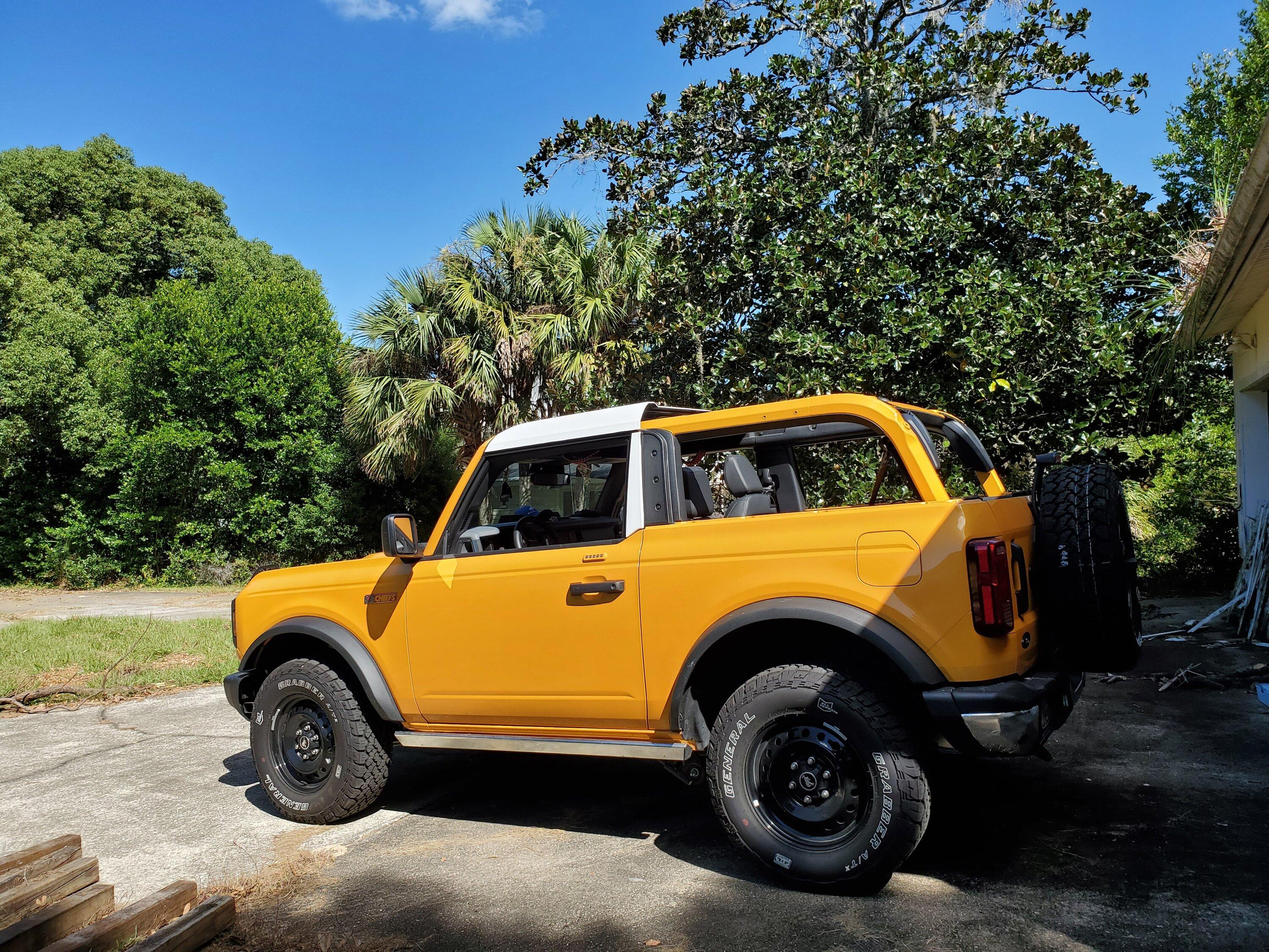 Ford Bronco Bronco Team 2 door. 20221005_145128