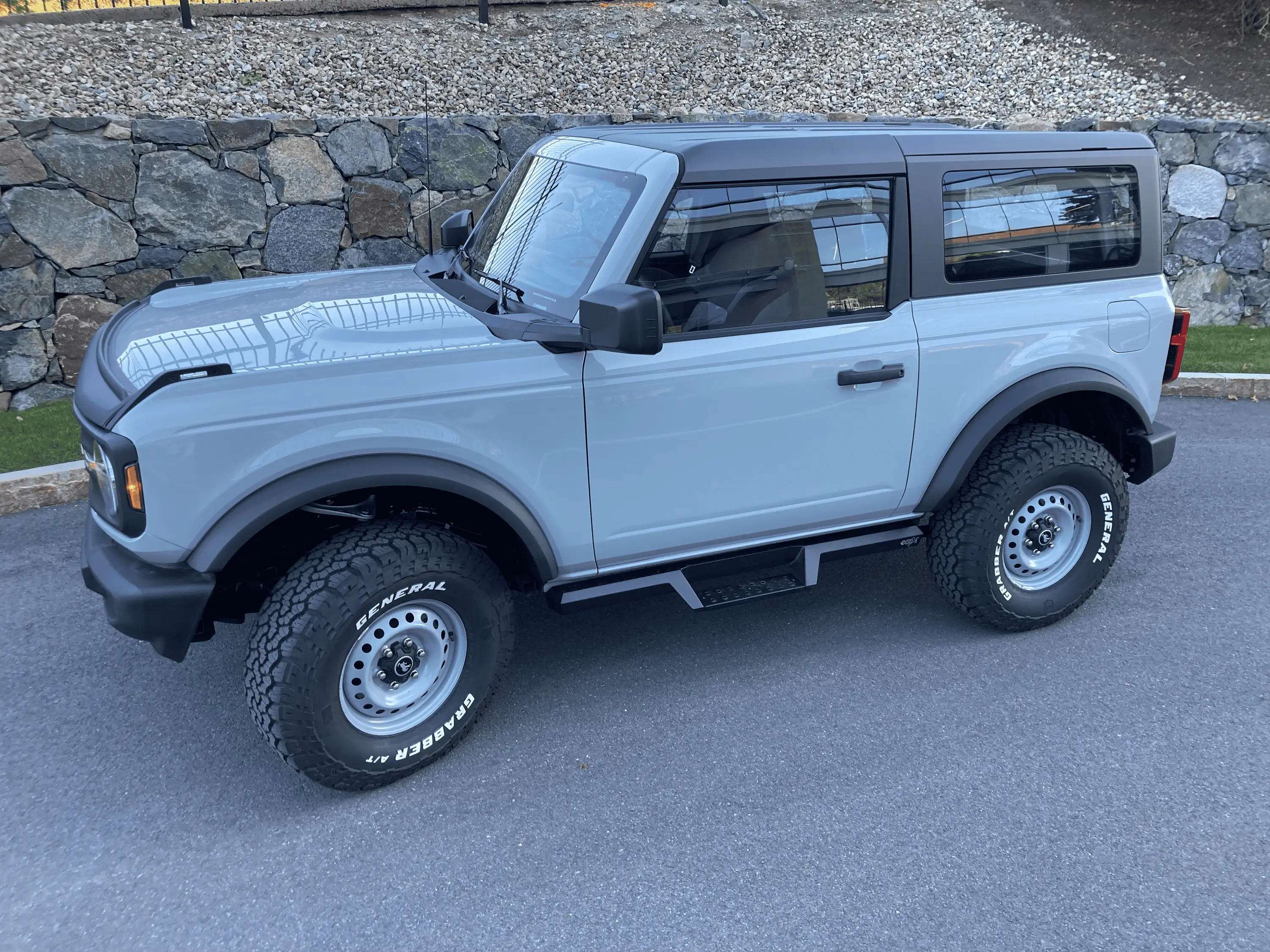 Ford Bronco Westin HDX Drop Nerf Step Bars tempImageo8GzMF