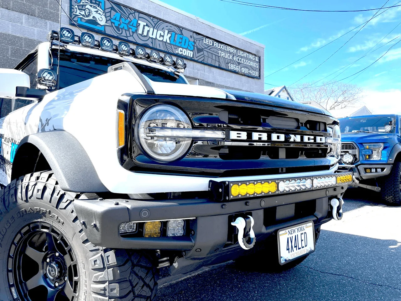 Ford Bronco Light bar on MOD front bumper 1665418640957