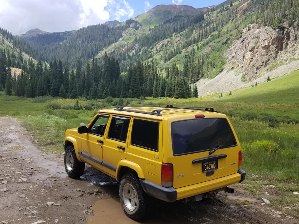 Ford Bronco Jeep XJ Comparison 226291583_10217007772221047_7043075287954032420_n
