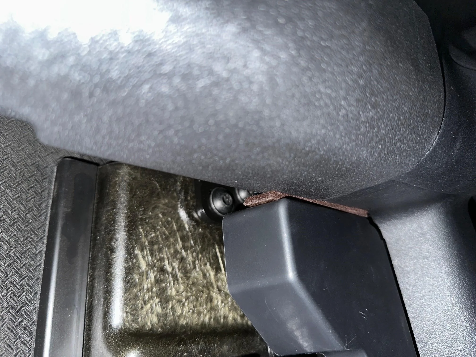 Ford Bronco Rattle-clicking passenger side soft top pic