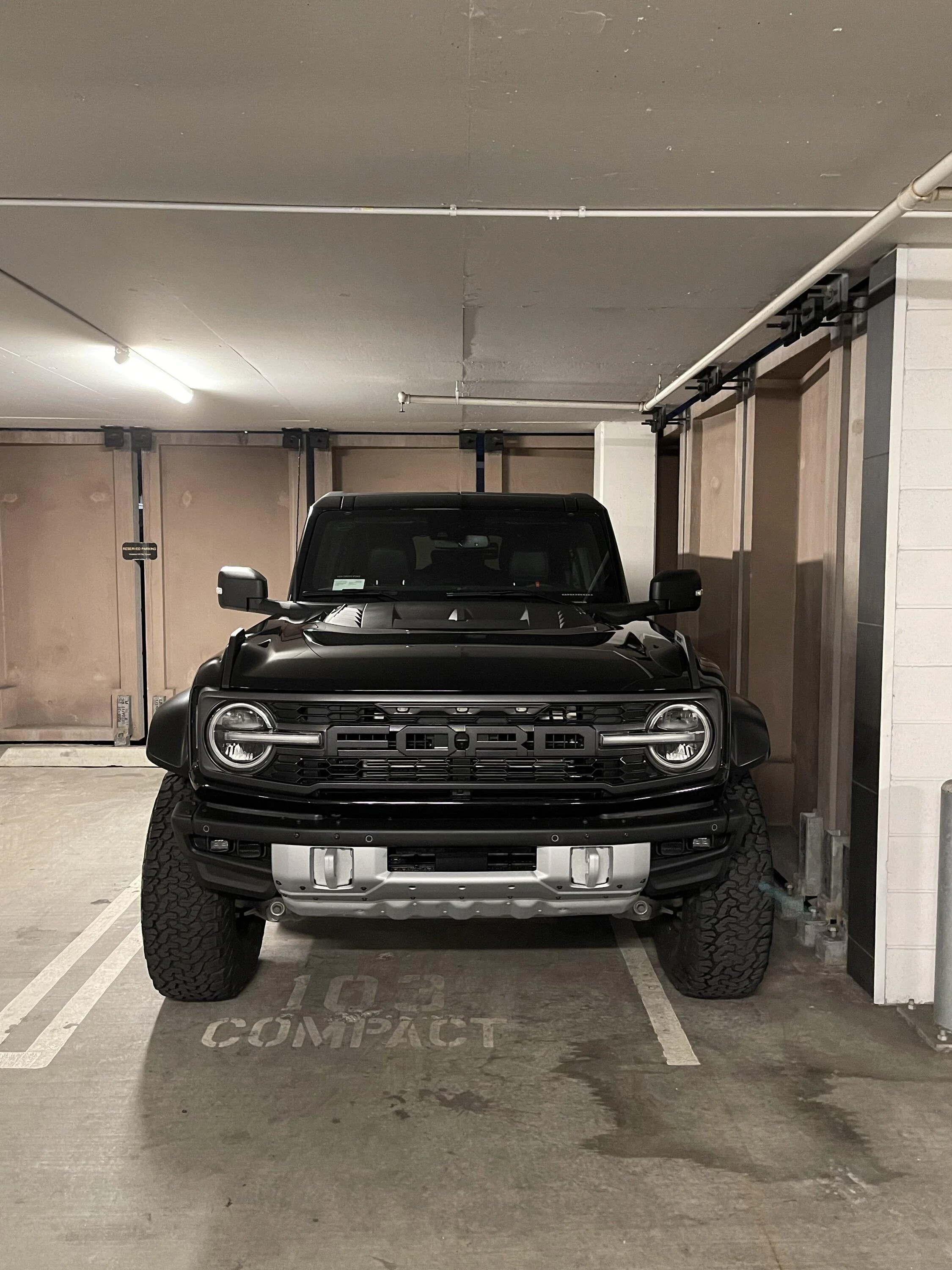 Ford Bronco SHADOW BLACK Bronco RAPTOR Photos Thread CBD9AF2A-DAA0-43BD-A528-CAB1C29FBA11