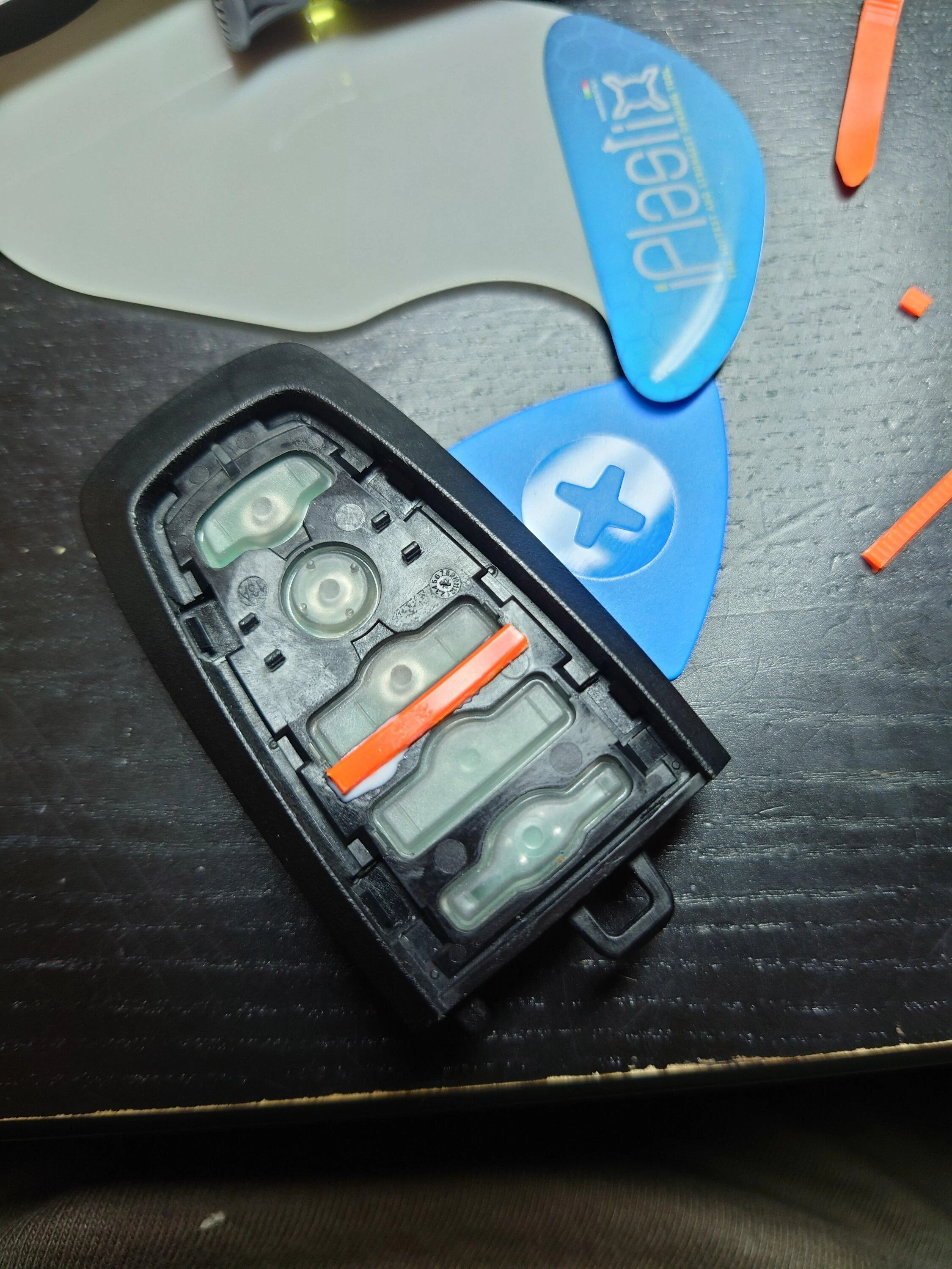Ford Bronco Deactivating Panic Alarm on Bronco Key Fob 20221012_013637
