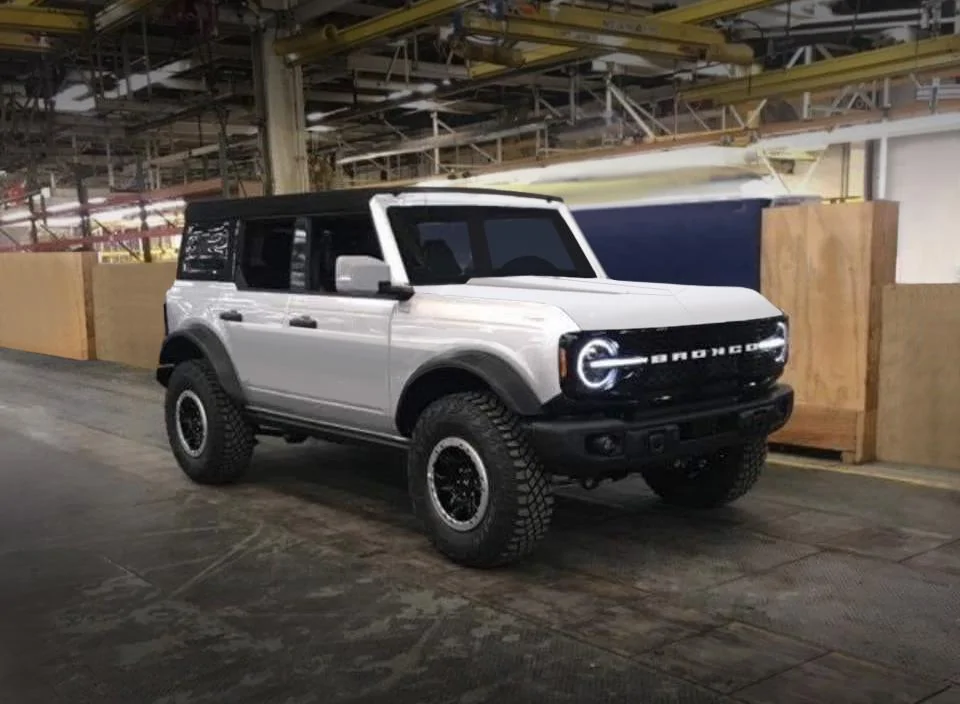 Ford Bronco 2021 Bronco Lifted!!!! (Rendered Based Off Leak).... 2021BroncoM1